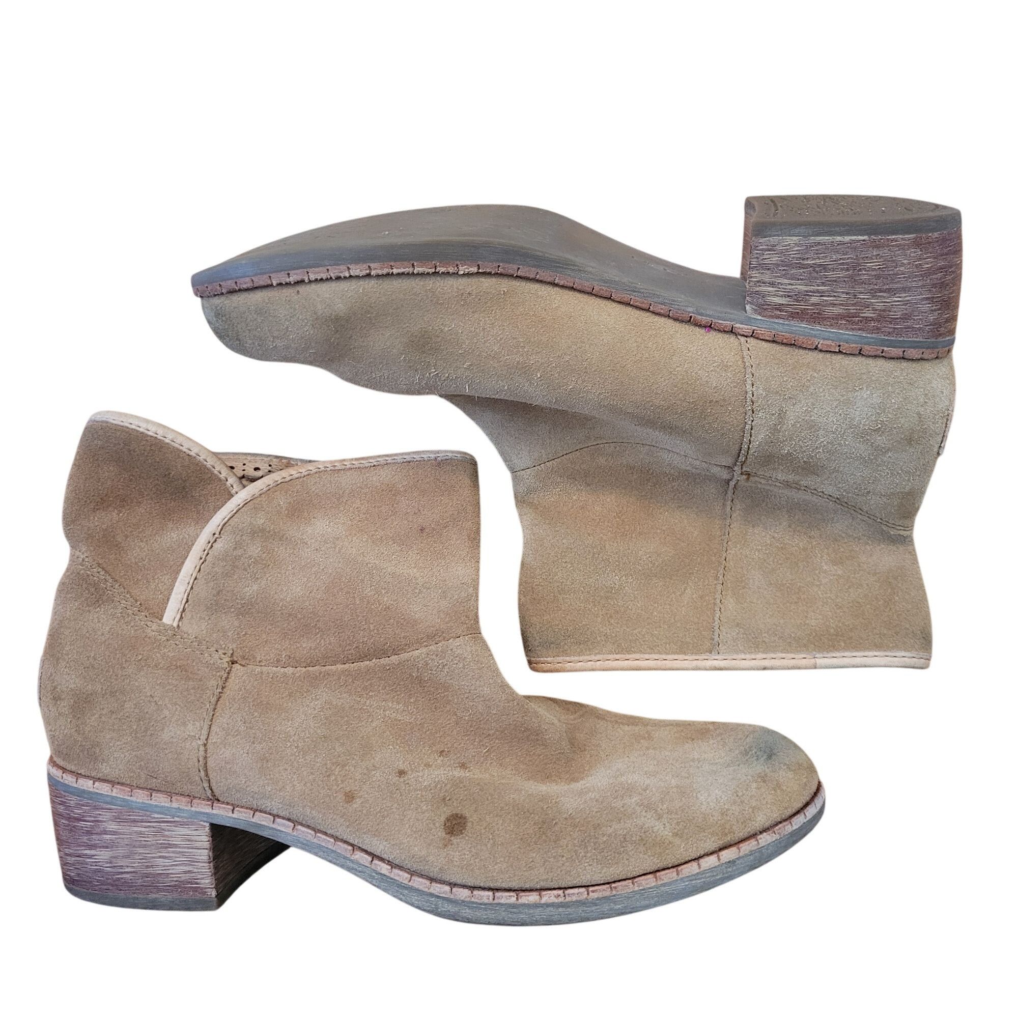 Ugg UGG Suede Leather Ankle Boots 7 Sheepskin Insole 1004367 DAR Size US 7 / IT 37 - 7 Thumbnail