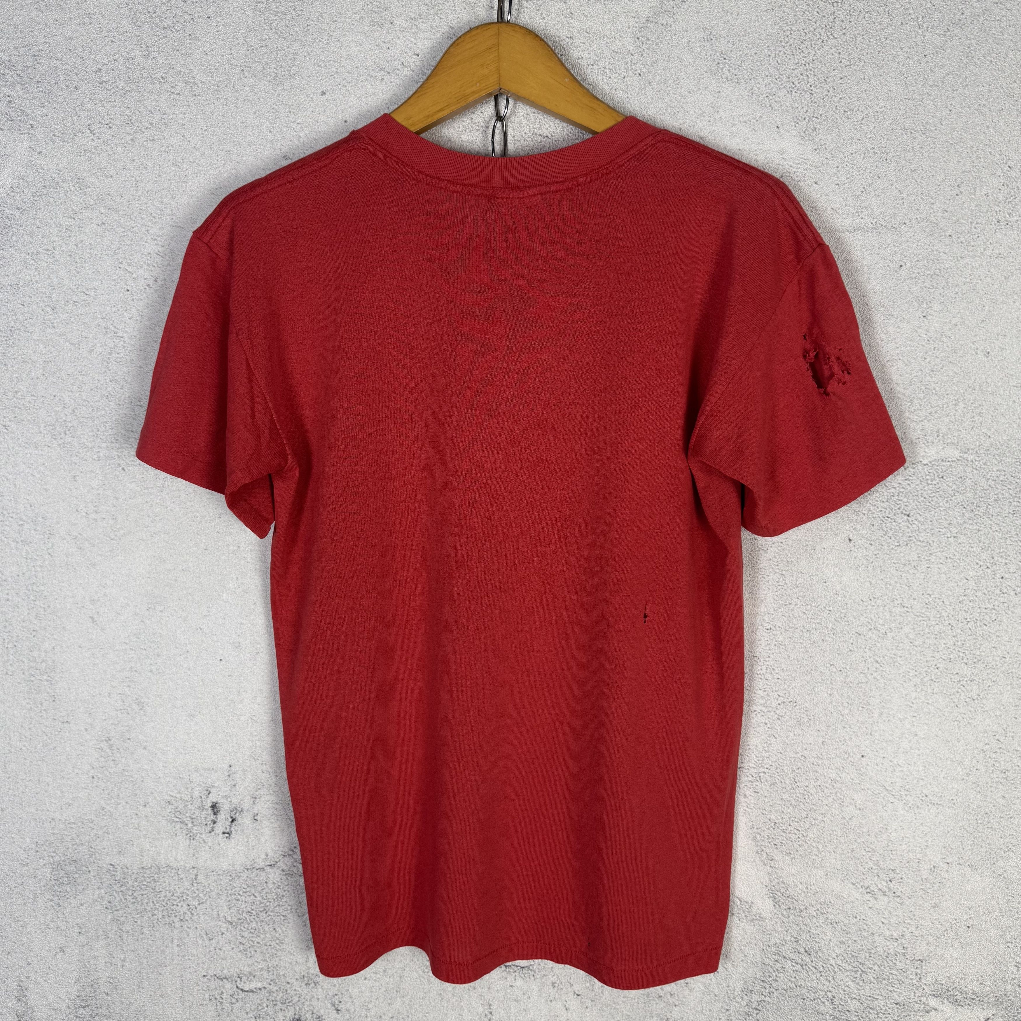 Nike Vintage 80s Nike Distressed Tshirt Size US M / EU 48-50 / 2 - 4 Thumbnail