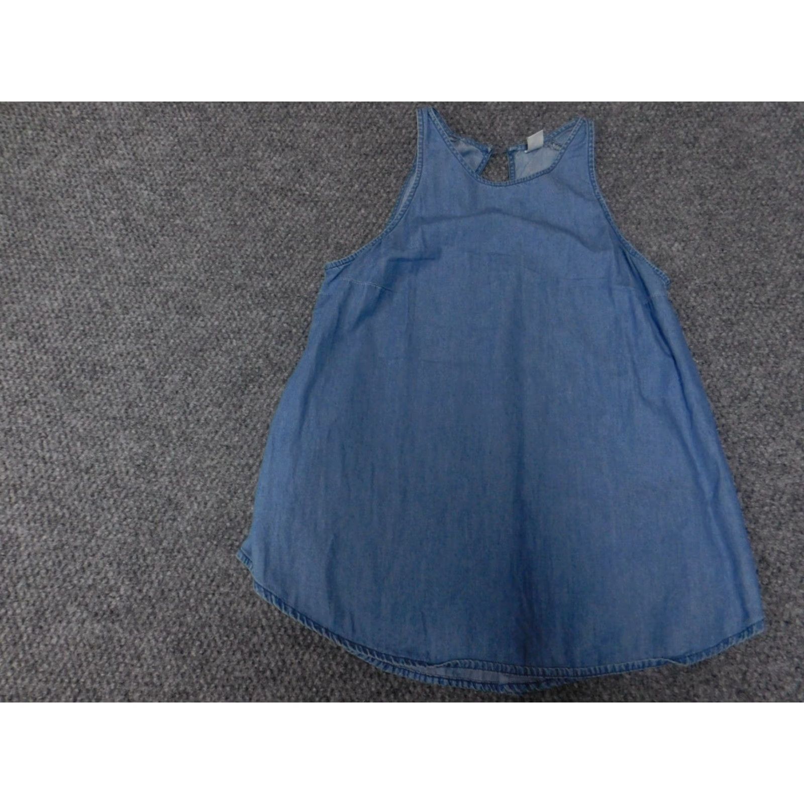 Old Navy Old Navy Womens Blouse XS Blue Denim 100% Cotton Dolman Sleeveless Round Neck Pullover Casual Basic Button Regular Women Shirt Size XS / US 0-2 / IT 36-38 - 3 Thumbnail