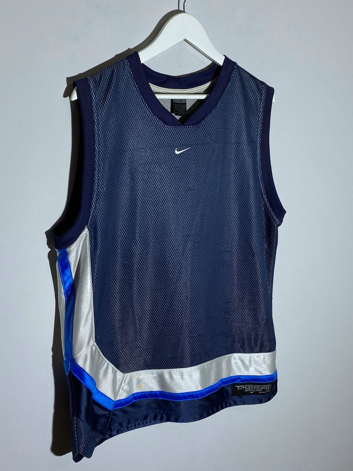 Nike Vintage Nike Tank Top Mini Swoosh Logo Y2K Air Tn Size US M / EU 48-50 / 2 - 3 Thumbnail