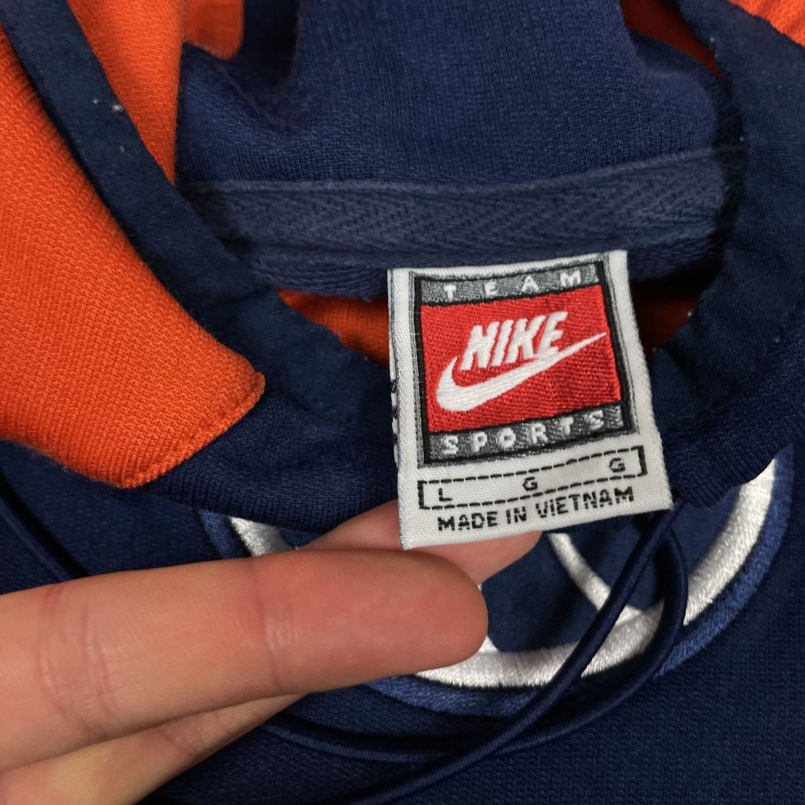 Nike × Vintage VTG Nike Men Navy Orange Basketball Swoosh Pullover Hoodie L Size US L / EU 52-54 / 3 - 7 Thumbnail
