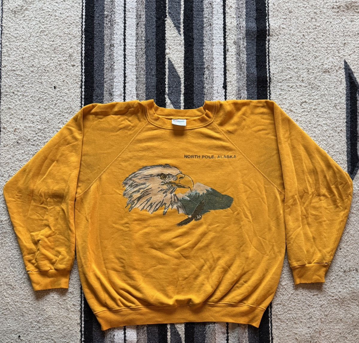 Vintage Vintage 80s Bald Eagle North Pole Alaska Sweatshirt XL Size US XL / EU 56 / 4 - 1 Thumbnail