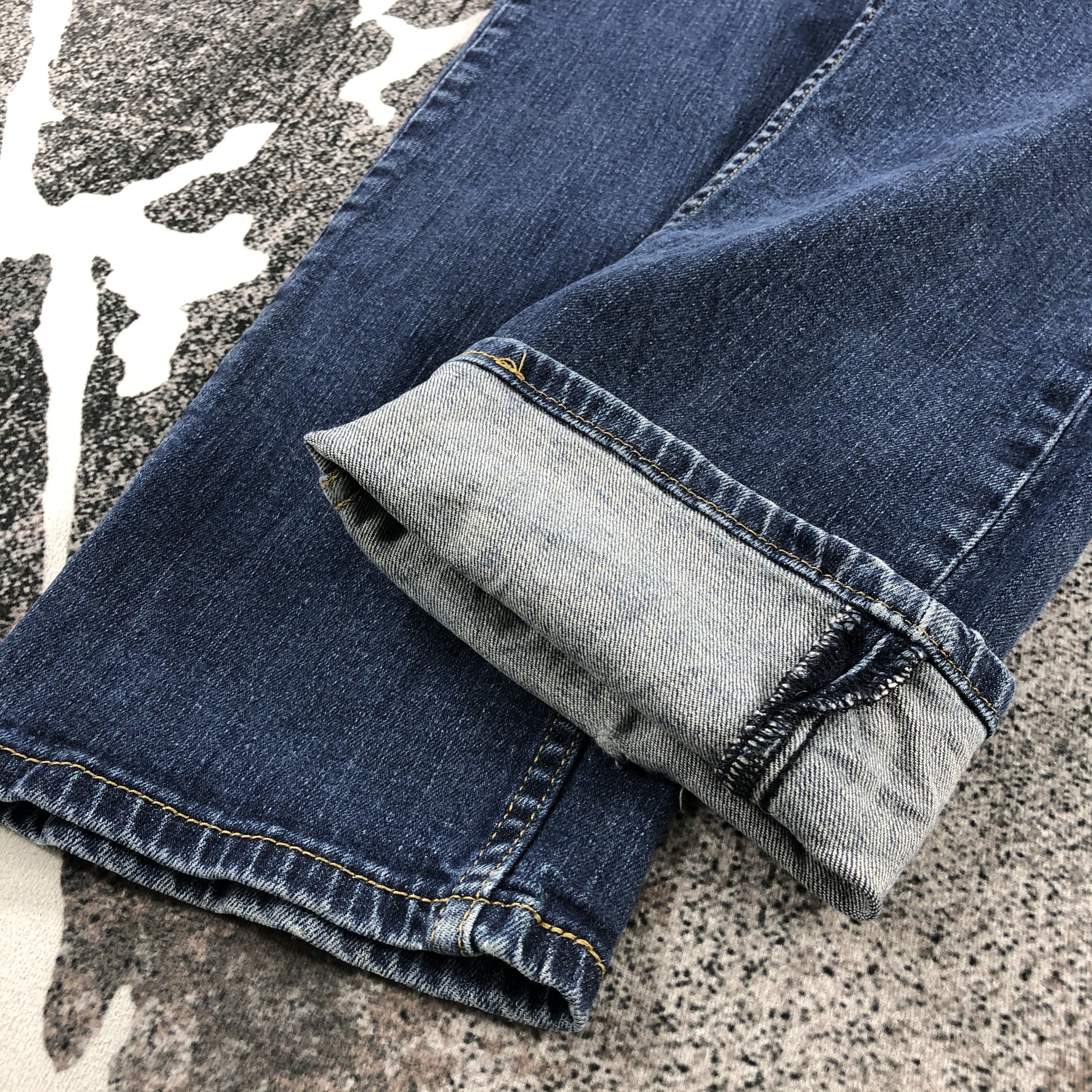 Levi's Vintage Levis 513 Jeans Blue Wash Denim KJ1070 Size US 34 / EU 50 - 7 Thumbnail