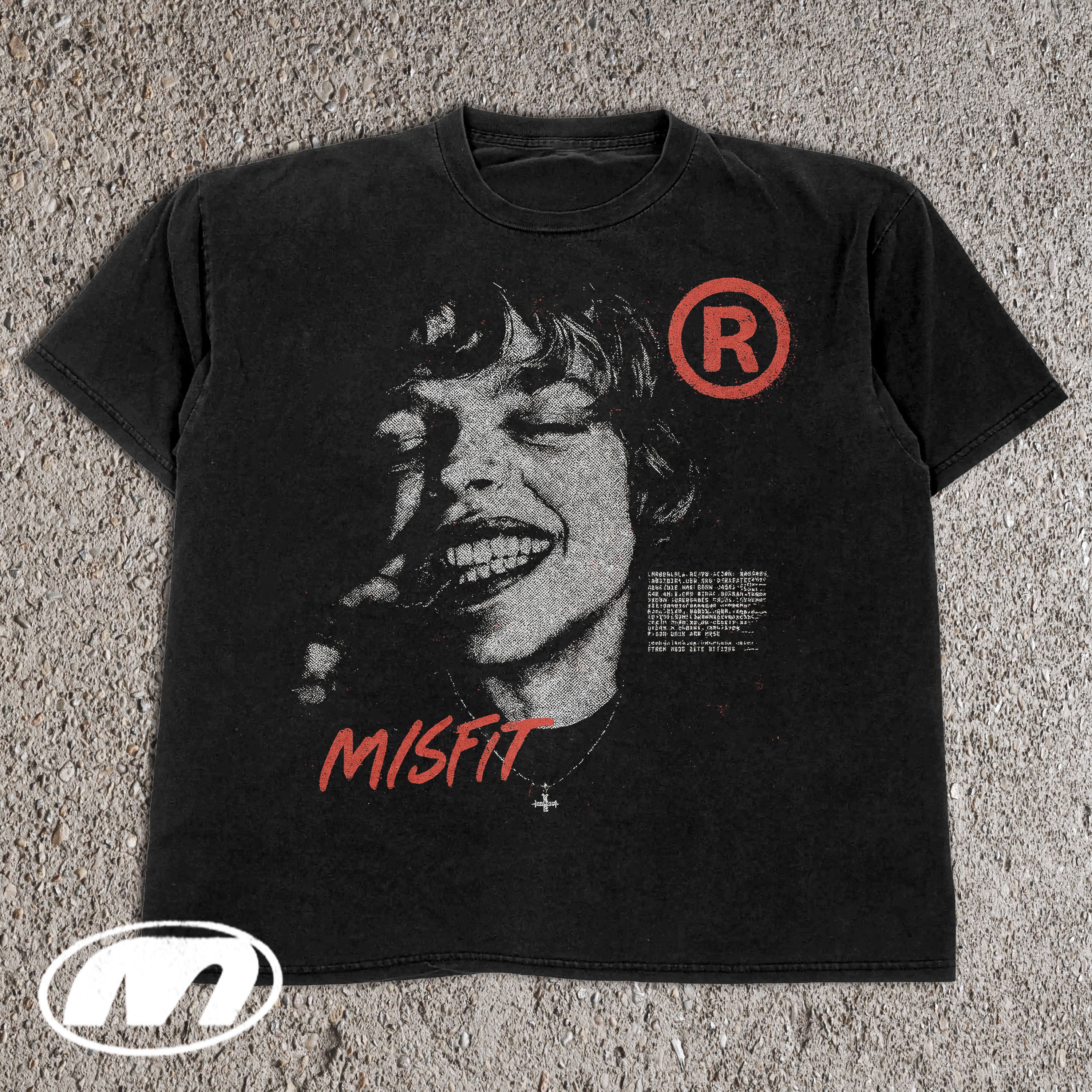 Japanese Brand Misfit Graphic Tee – Streetwear Punk Rock Y2K Black T-Shirt Size US M / EU 48-50 / 2 - 1 Thumbnail