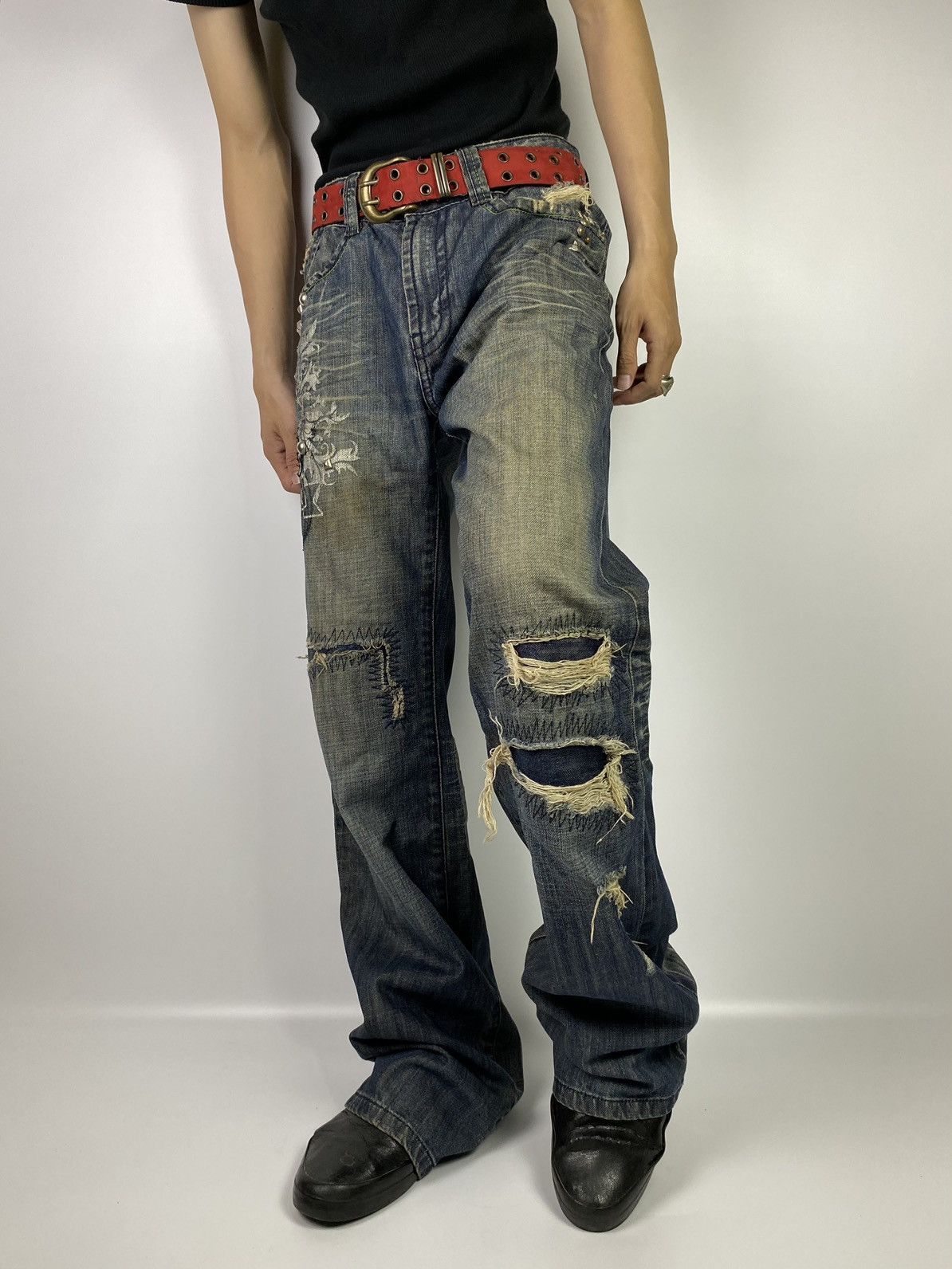 If Six Was Nine × Japanese Brand osaka big train 📍 distressed patchwork studdet jeans 32x32 Size US 32 / EU 48 - 19 Thumbnail
