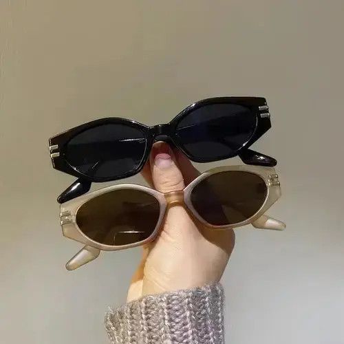 Designer Vintage sunglasses Size ONE SIZE - 2 Thumbnail