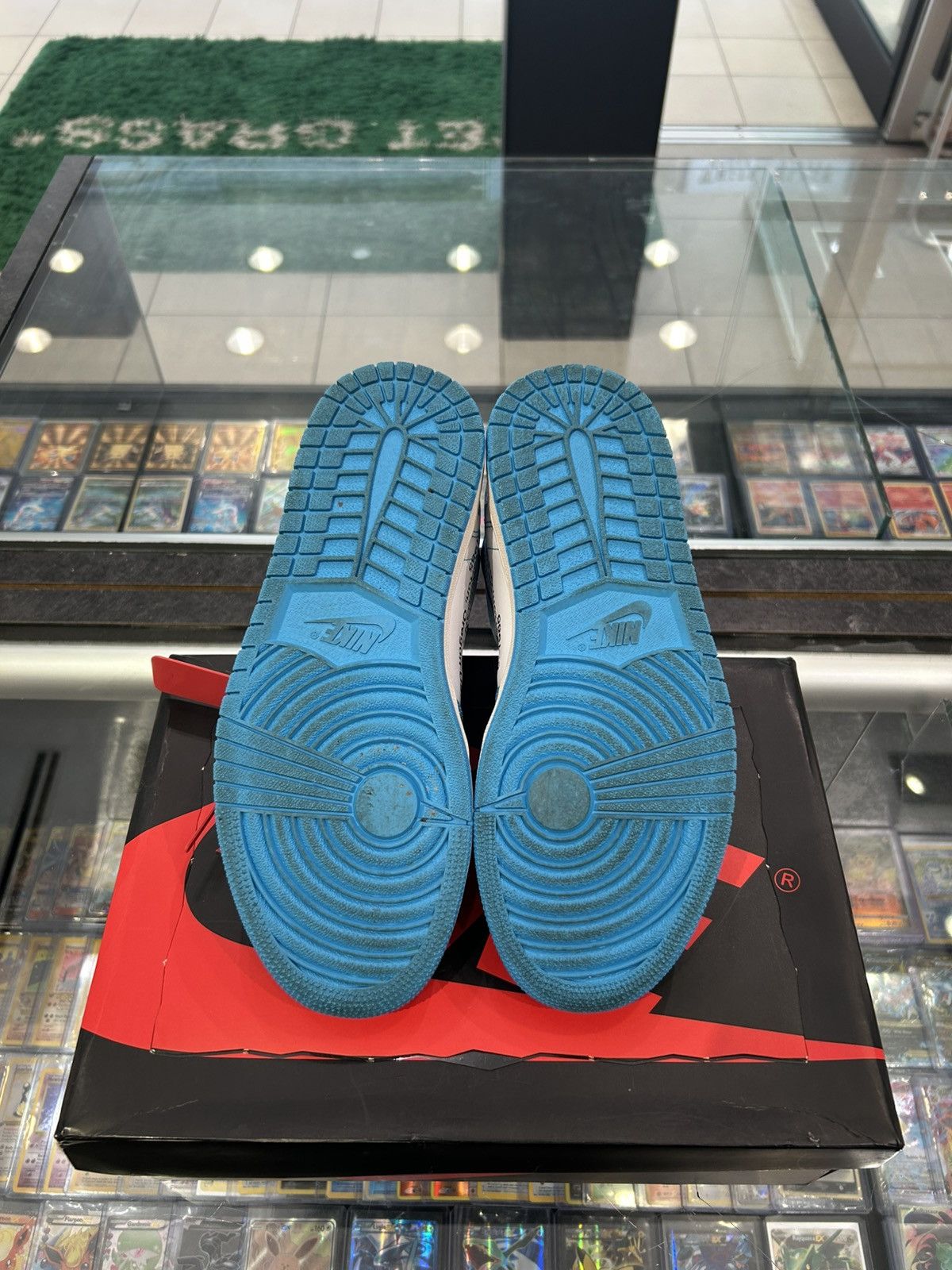 Jordan Brand × Off-White Jordan 1 Off-white UNC Size US 7.5 / EU 40-41 - 11 Thumbnail