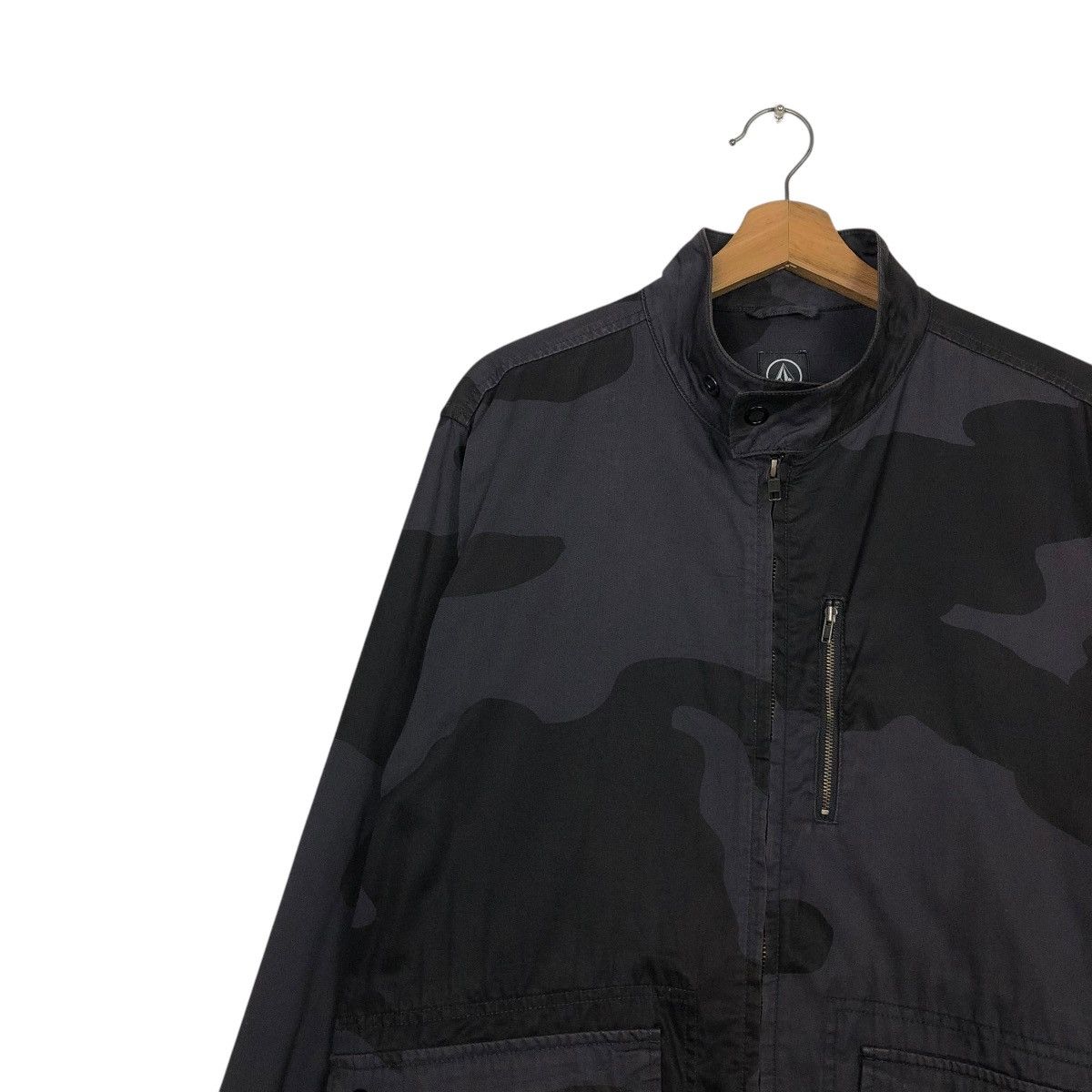 Japanese Brand 🔥RICH BLACK VINTAGE BIKER JACKET VOLCOM CAMOUFLAGE DESIGN Size US M / EU 48-50 / 2 - 9 Thumbnail