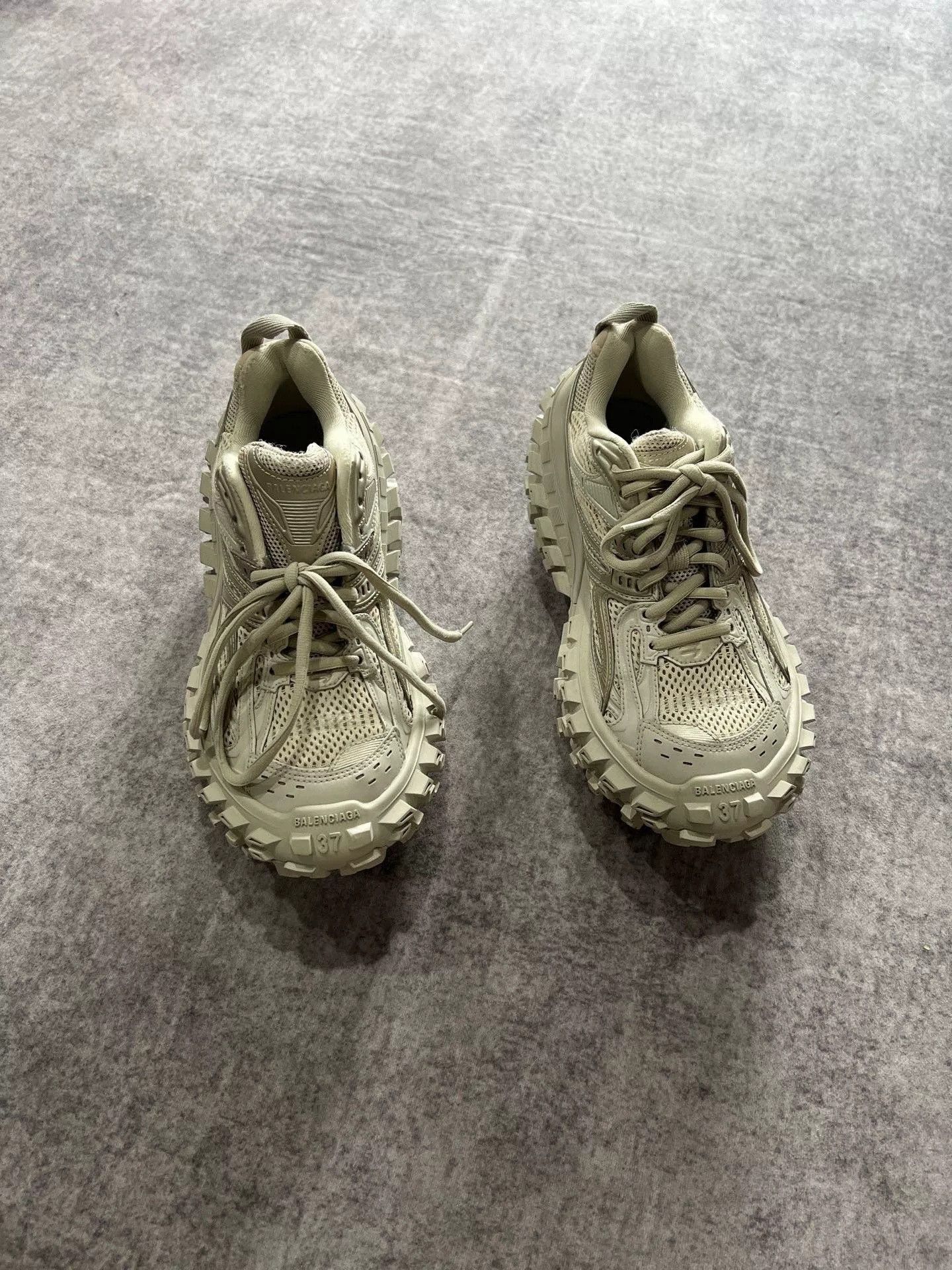 Balenciaga Balenciaga Beige Tire Dad Shoes Size US S / EU 44-46 / 1 - 2 Thumbnail