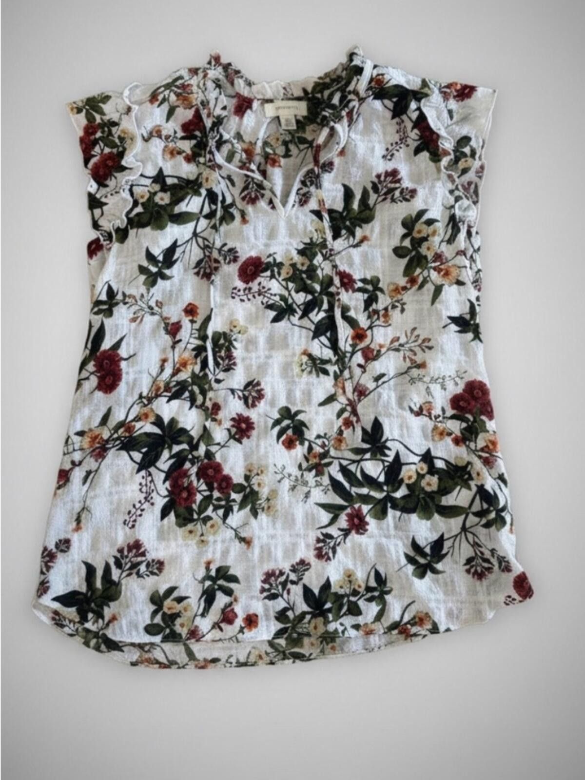 Other White Floral Cap-Sleeve V-Neck Blouse with Red & Green Print Size S / US 4 / IT 40 - 1 Thumbnail