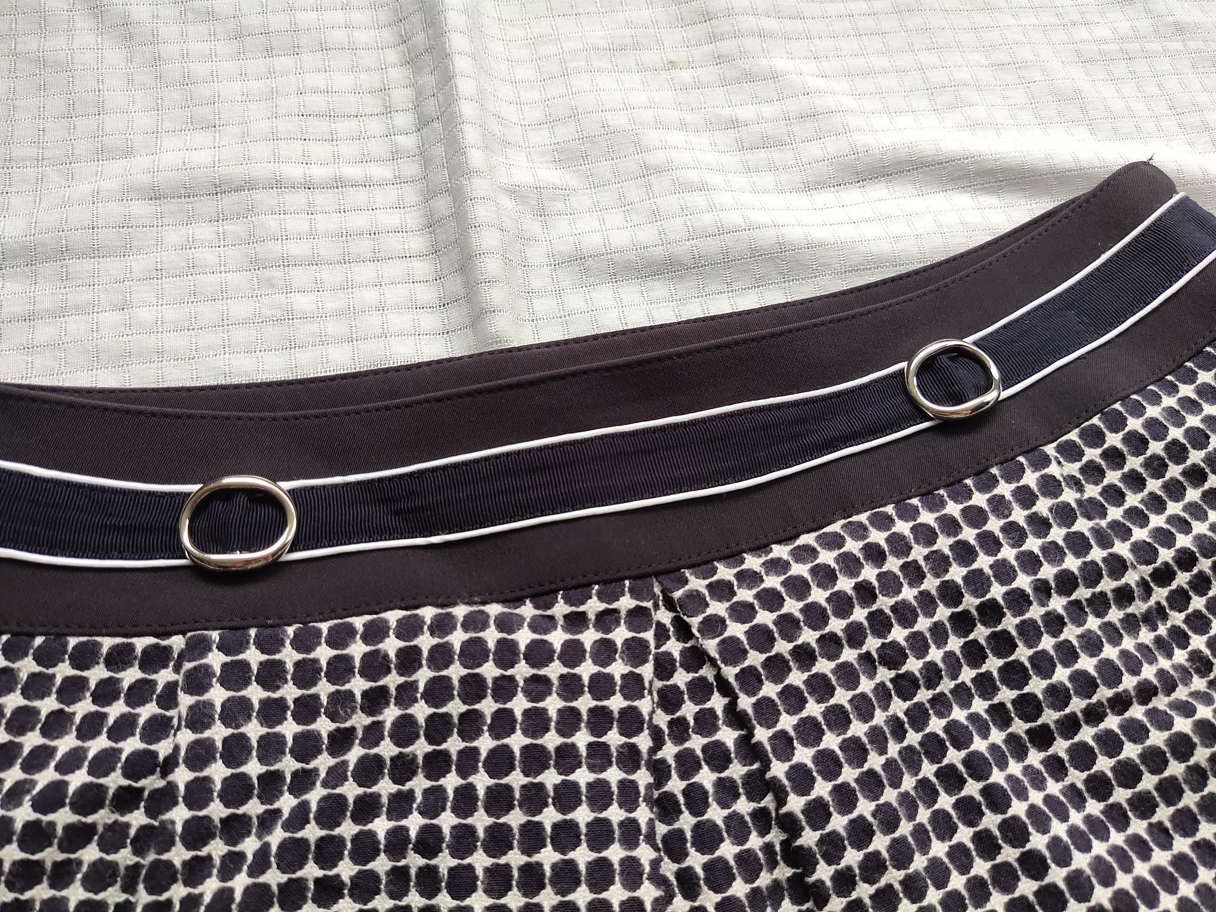 Courreges (SK74) Courreges Navy White Dot A-line Knee Length Skirt 38 Size 27" / US 4 / IT 40 - 2 Thumbnail