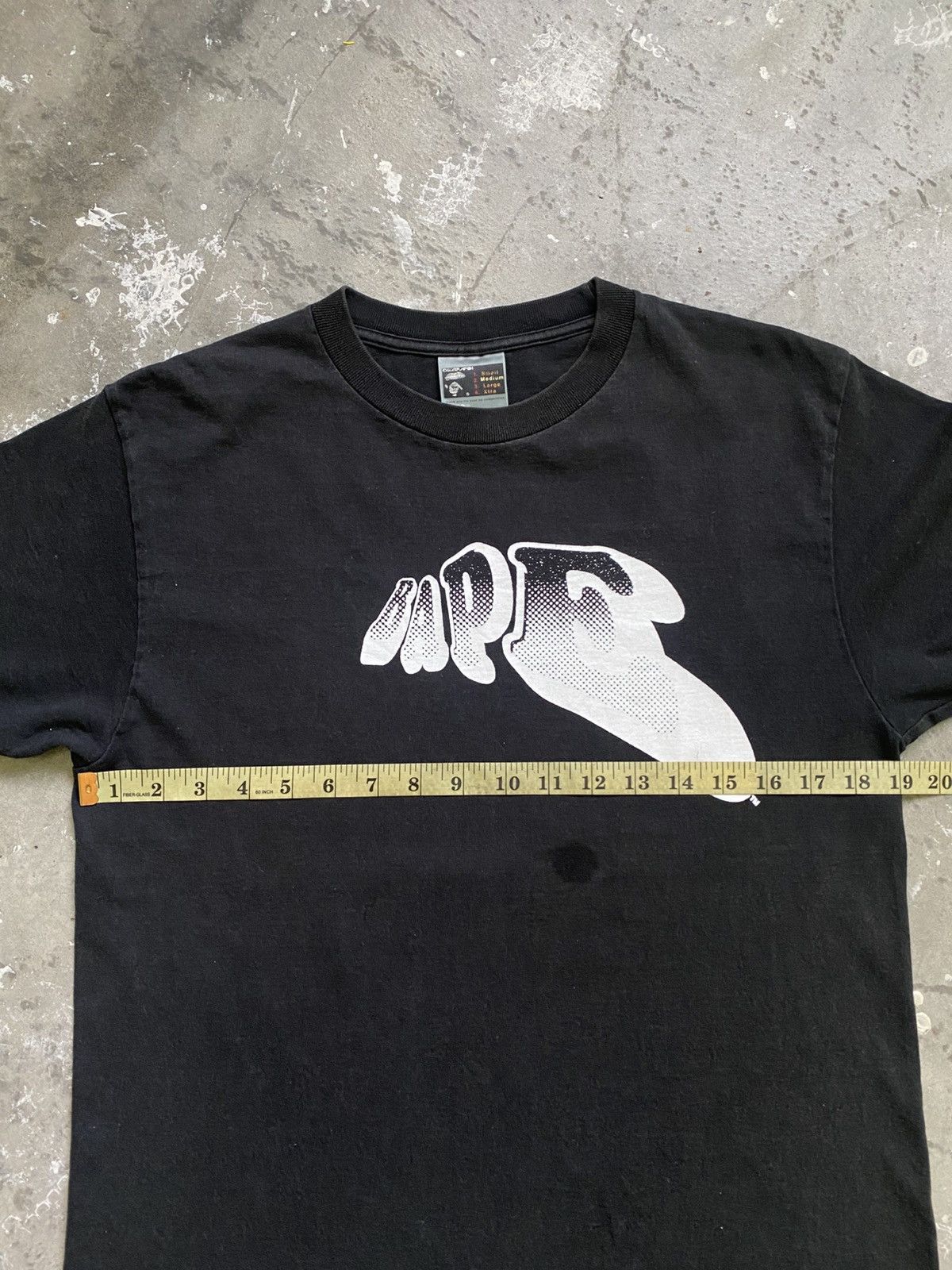 Bape Vintage BAPE 3D Art Graffiti Design T Shirt Size US M / EU 48-50 / 2 - 14 Thumbnail
