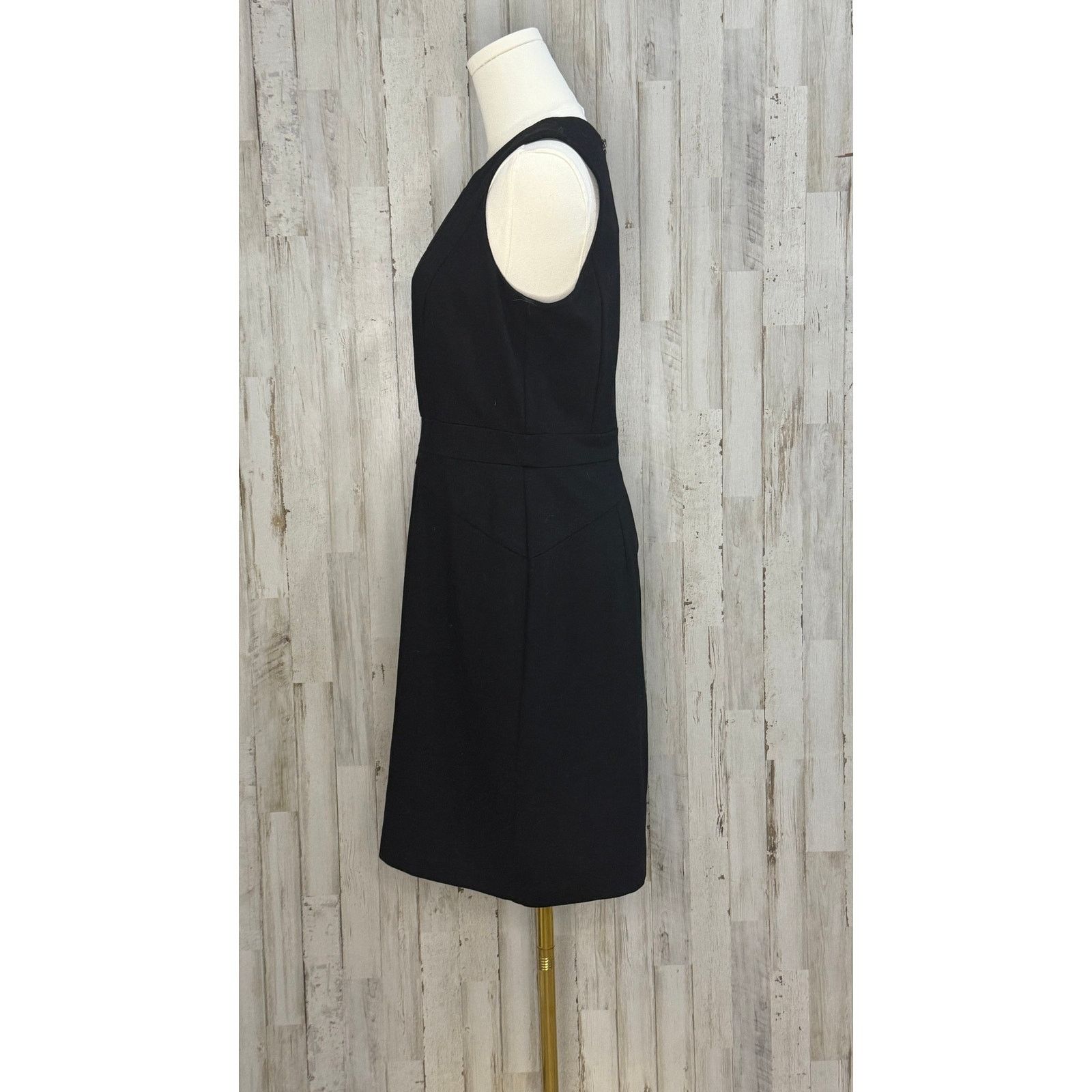 Loft LOFT Petite Black Sleeveless Sheath Dress Size 6 Knee Length Size M / US 6-8 / IT 42-44 - 4 Thumbnail