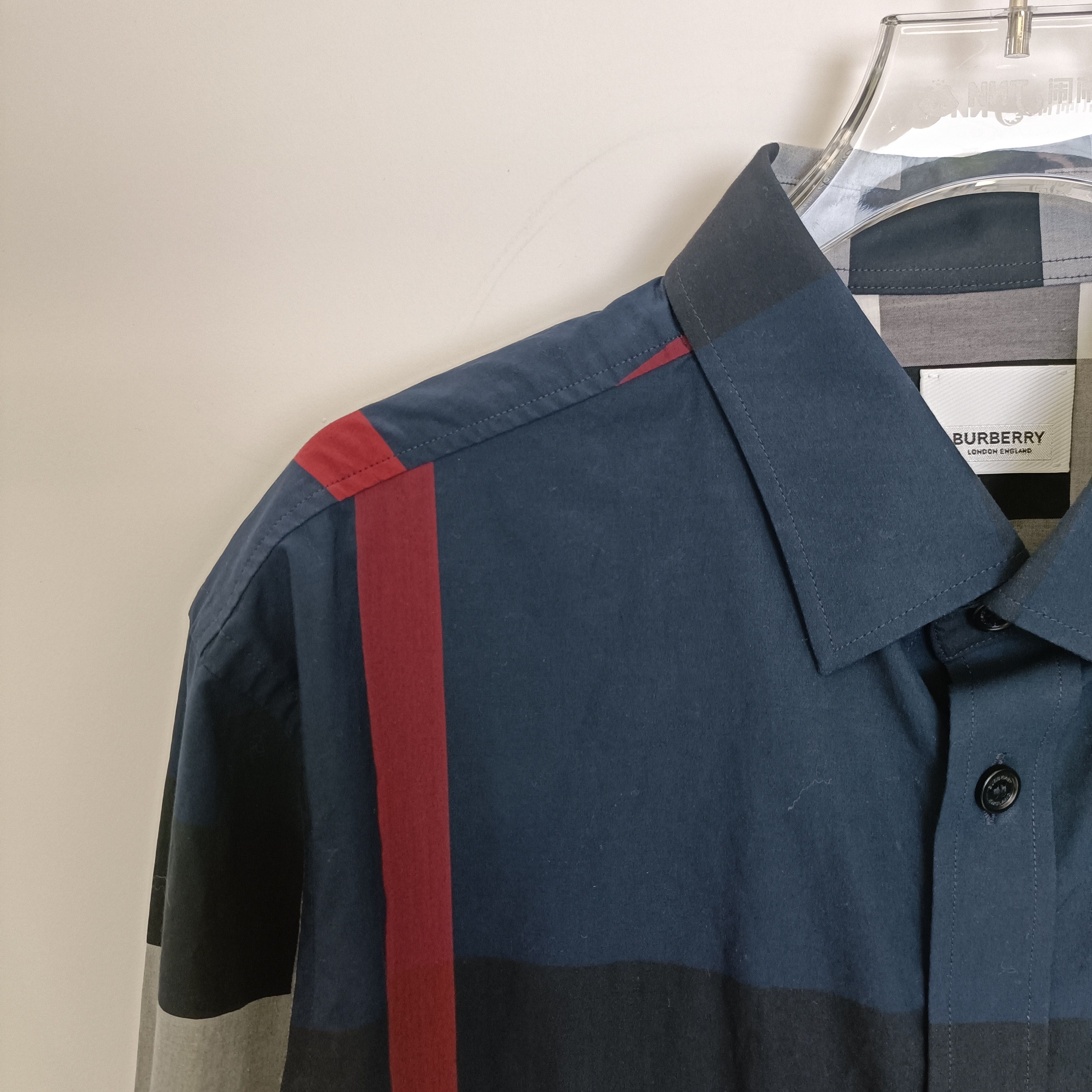 Burberry Burberry Blue Check Shirt (L) Size US L / EU 52-54 / 3 - 6 Thumbnail