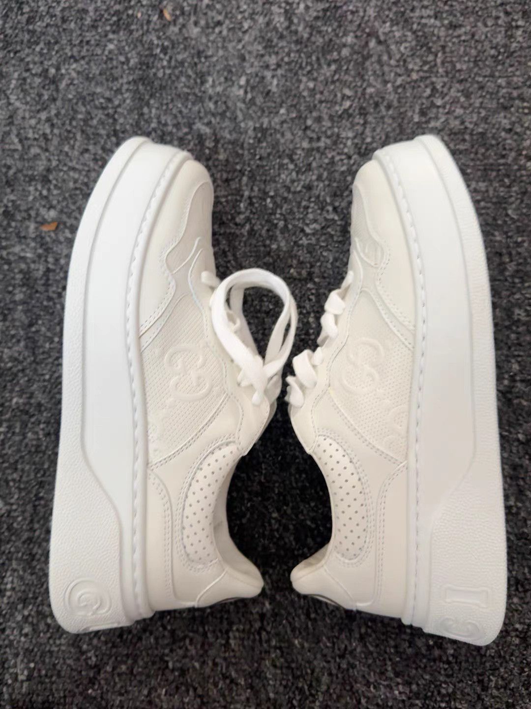 Gucci GUCCI Canvas & Leather Low-Top Sneakers K13 Size US 6.5 / IT 36.5 - 6 Thumbnail