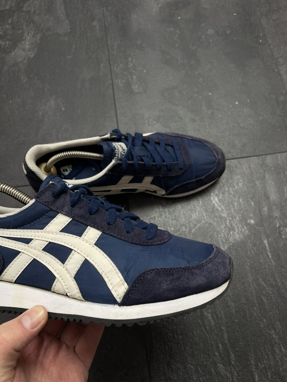 Streetwear Vintage asics onitsuka tiger low top sneakers Size US 6.5 / EU 39-40 - 3 Thumbnail