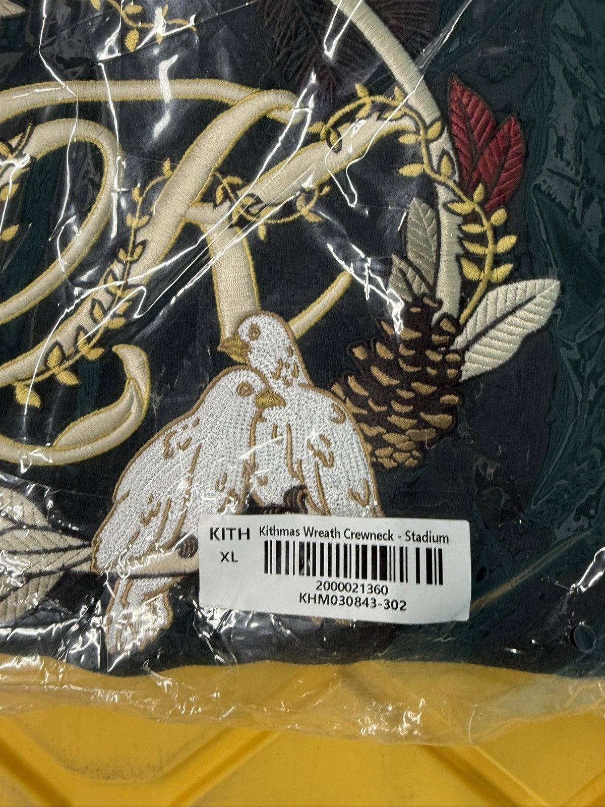 Kith KITH Kithmas Wreath Crewneck Sweatshirt in Stadium Size XL Size US XL / EU 56 / 4 - 6 Thumbnail