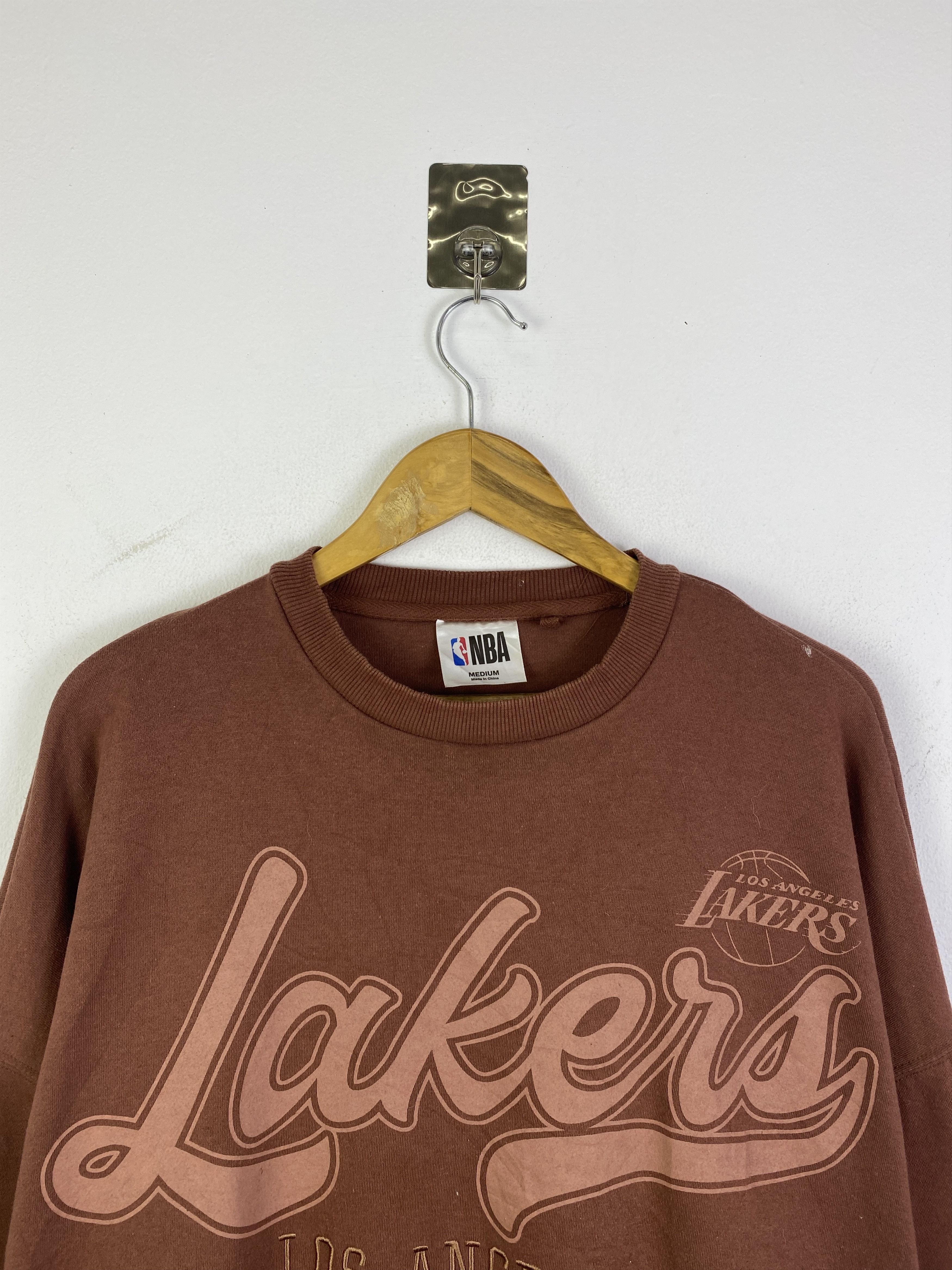 NBA Vintage NBA Lakers Spell Out Crewneck Sweatshirt SH0322 Size US M / EU 48-50 / 2 - 2 Thumbnail