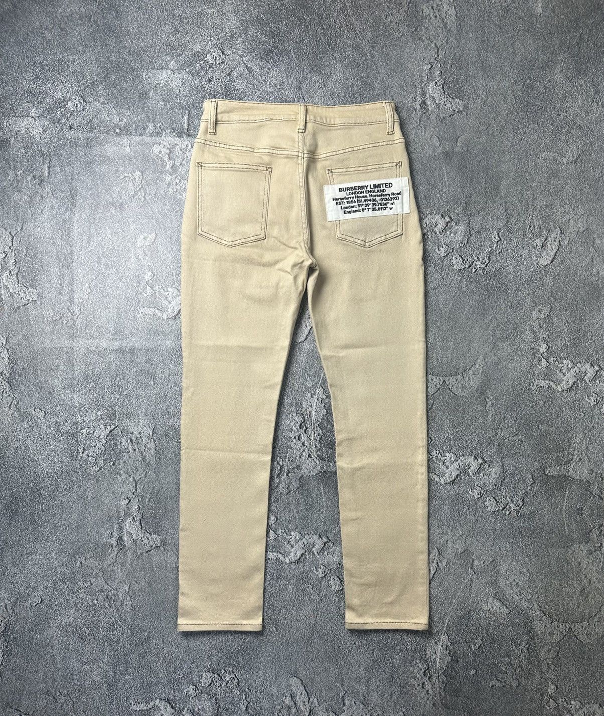 Burberry Burberry Jeans Size US 26 / EU 42 - 1 Thumbnail