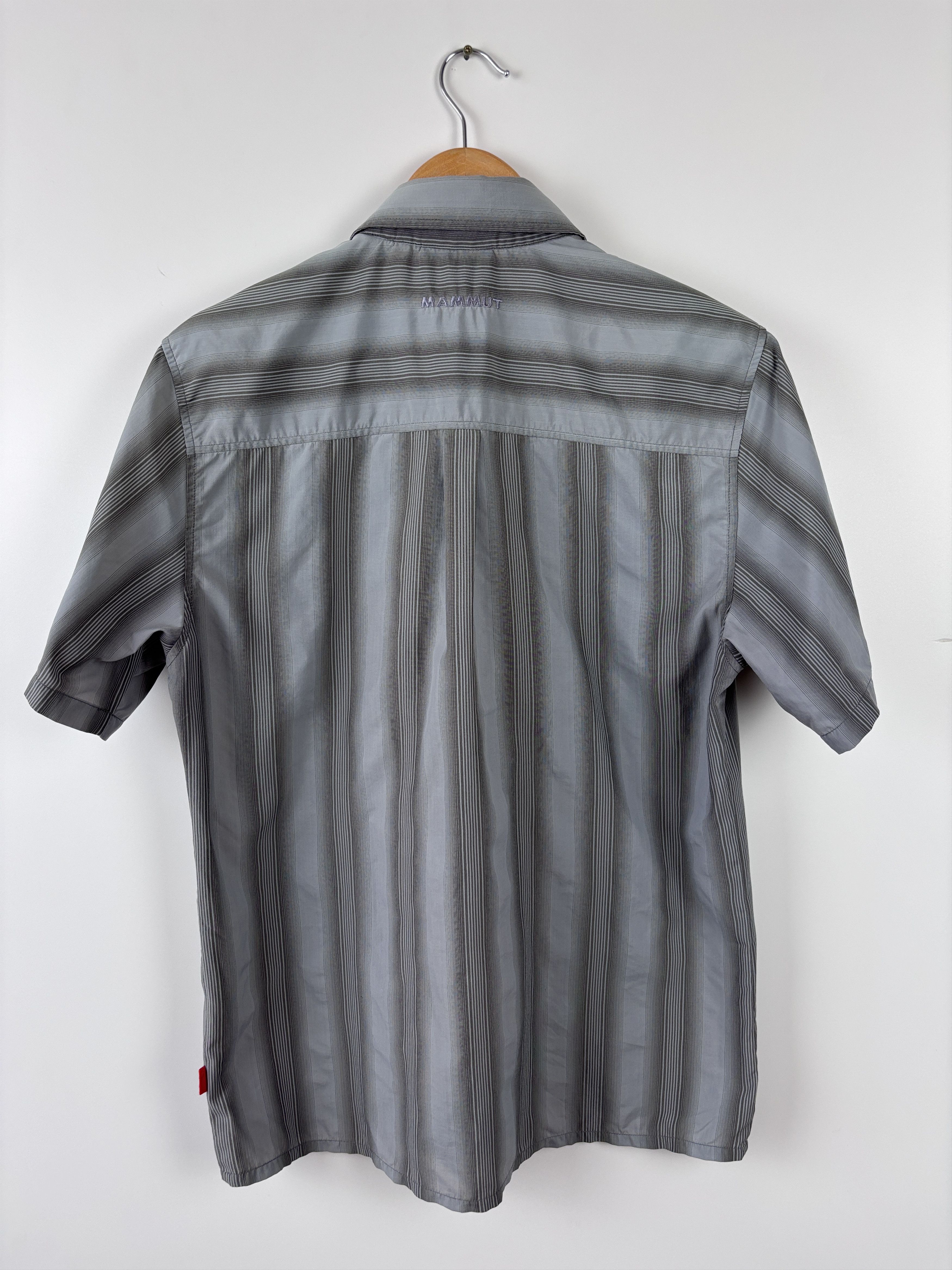 Mammut Mammut Shortsleeve Stripped Lightweight Outdoor Shirt M Size US M / EU 48-50 / 2 - 6 Thumbnail