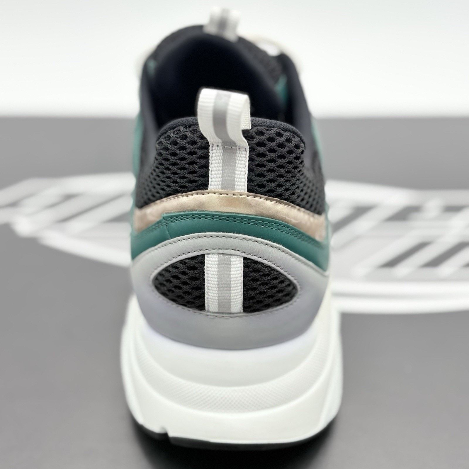 Dior Size 49 (16 US) Dior B22 Sneaker ' Green White Gold ' | NEW! Size US 15 / EU 48 - 3 Thumbnail