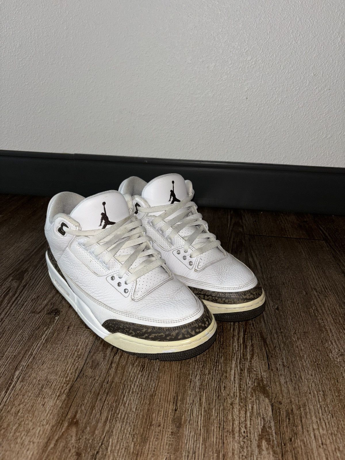 Jordan Brand Jordan 3 Mocha Size US 10 / EU 43 - 1 Thumbnail