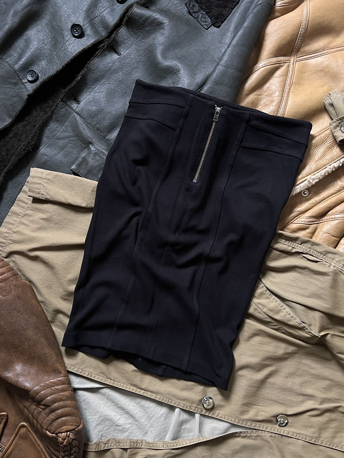 Helmut Lang Helmut Lang Midi Pencil Seamed Skirt Size 27" / US 4 / IT 40 - 3 Thumbnail