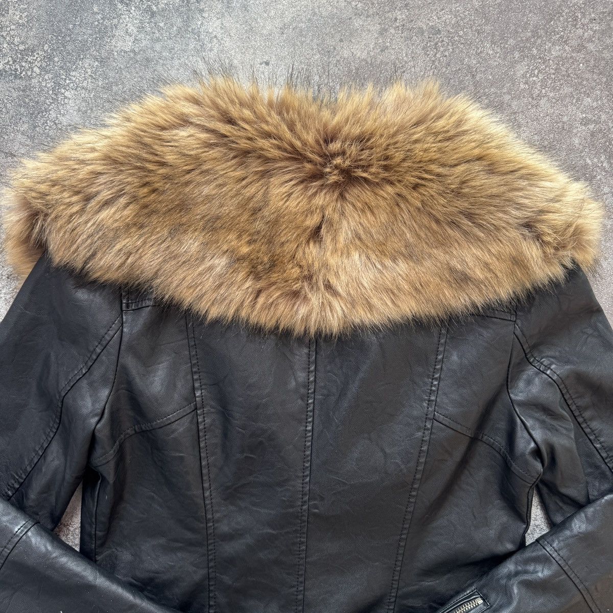 River Island River Island Vintage Y2K Faux Fur Leather Biker Jacket Size M / US 6-8 / IT 42-44 - 10 Thumbnail