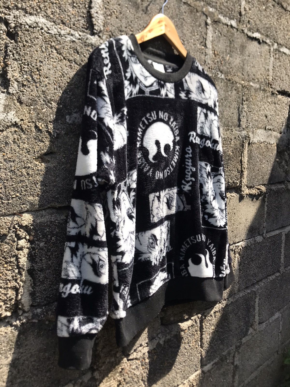 Anime Demon Slayer Kimetsu No Yaiba Sweatshirt Full Print Size US L / EU 52-54 / 3 - 2 Thumbnail