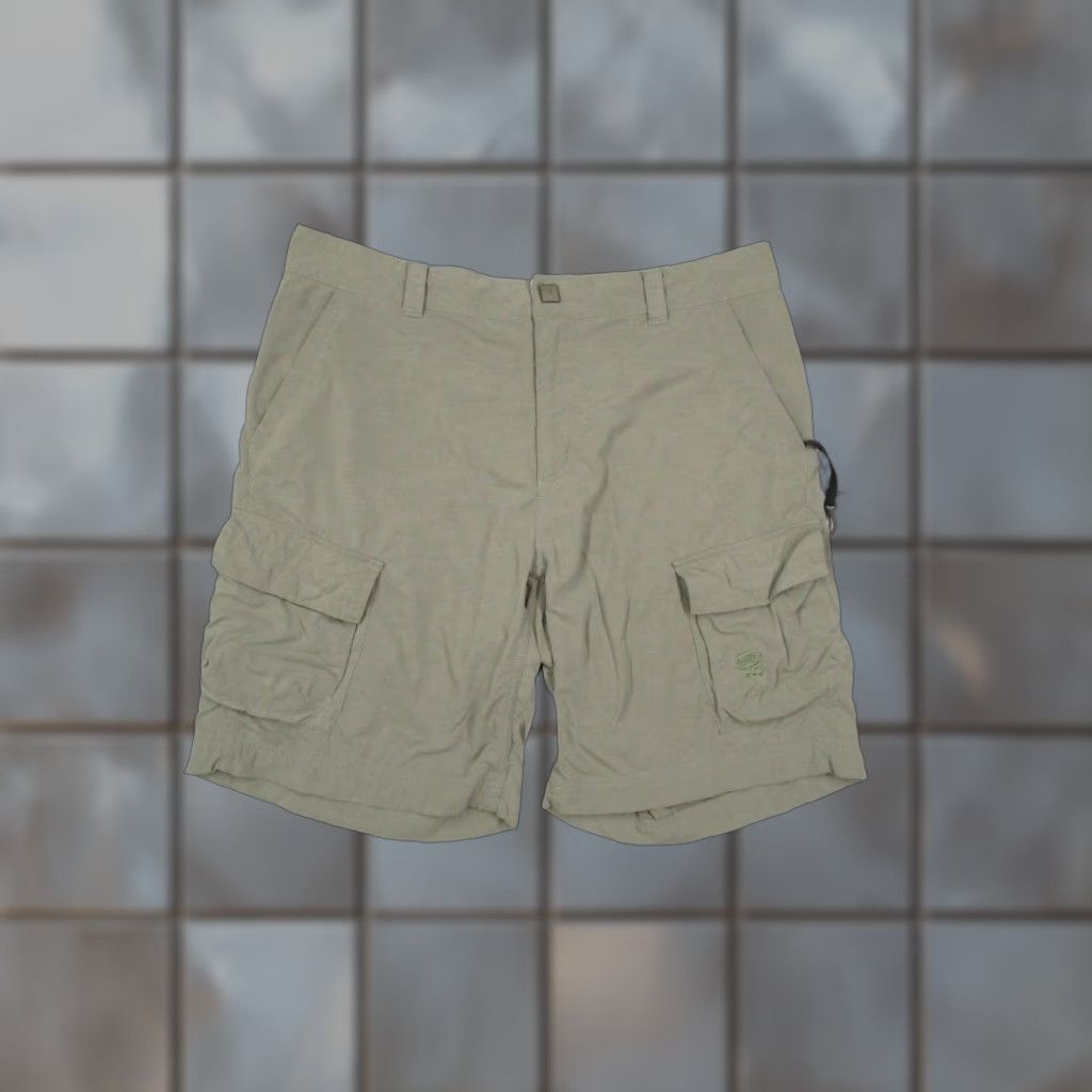 Mountain Hardwear Mountain Hardwear Shorts Mens 36 Green Cargo Nylon 9" Workwear Camp Hike Shirt Size US 36 / EU 52 - 1 Thumbnail