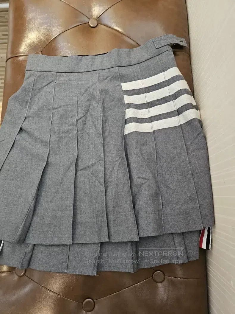 Thom Browne Thom Browne Wool pleated skirt Size 25" / US 0 / IT 36 - 1 Thumbnail