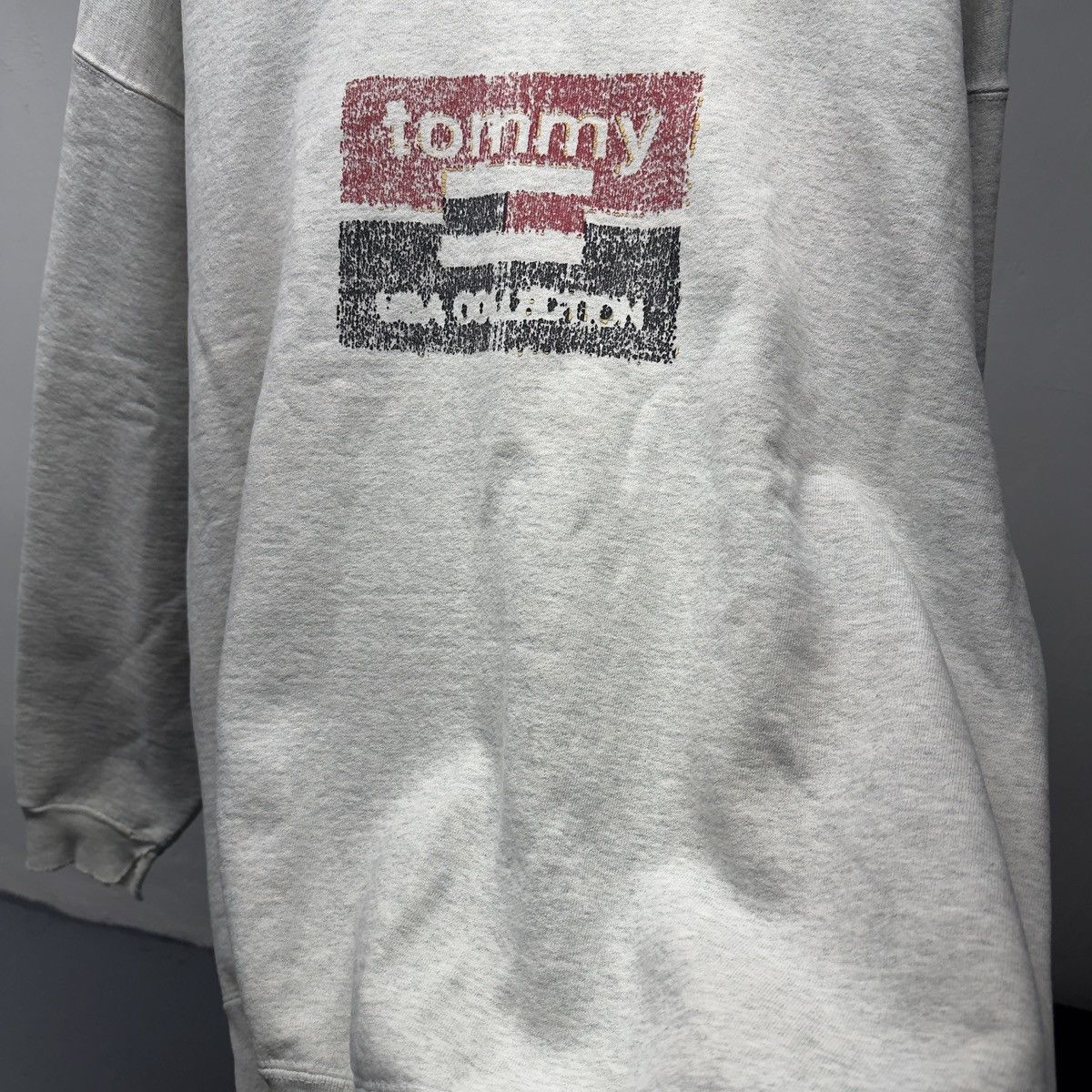 Vintage 90s Thrashed Faded Distressed Tommy Sweatshirt ERD Grunge Size US XXL / EU 58 / 5 - 6 Thumbnail