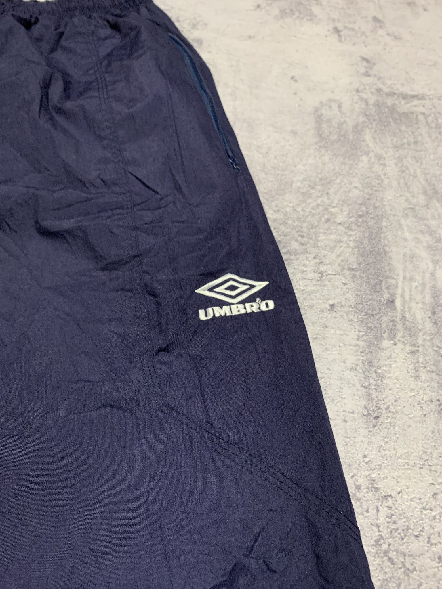 Umbro UMBRO AJAX AMSTERDAM 1998/1999 TRAINING FOOTBALL PANTS Size US 34 / EU 50 - 6 Thumbnail