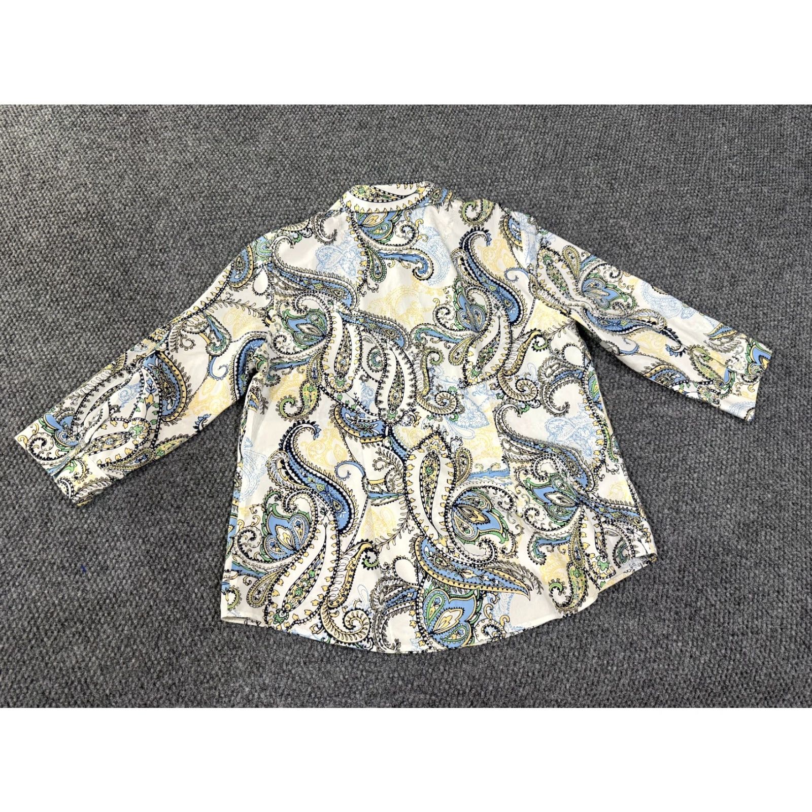 Vintage Chicos Shirt Womens 4 Button Up Collared Paisley Cotton Blue White Green Stretch no iron Casual Blouse Size S / US 4 / IT 40 - 6 Thumbnail