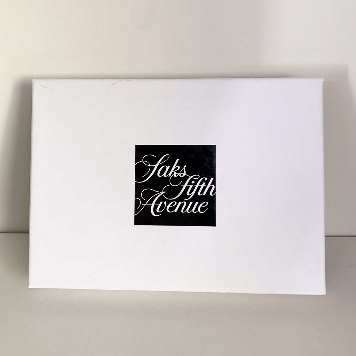Saks Fifth Avenue Saks fifth avenue jewelry gift box Size ONE SIZE - 10 Thumbnail
