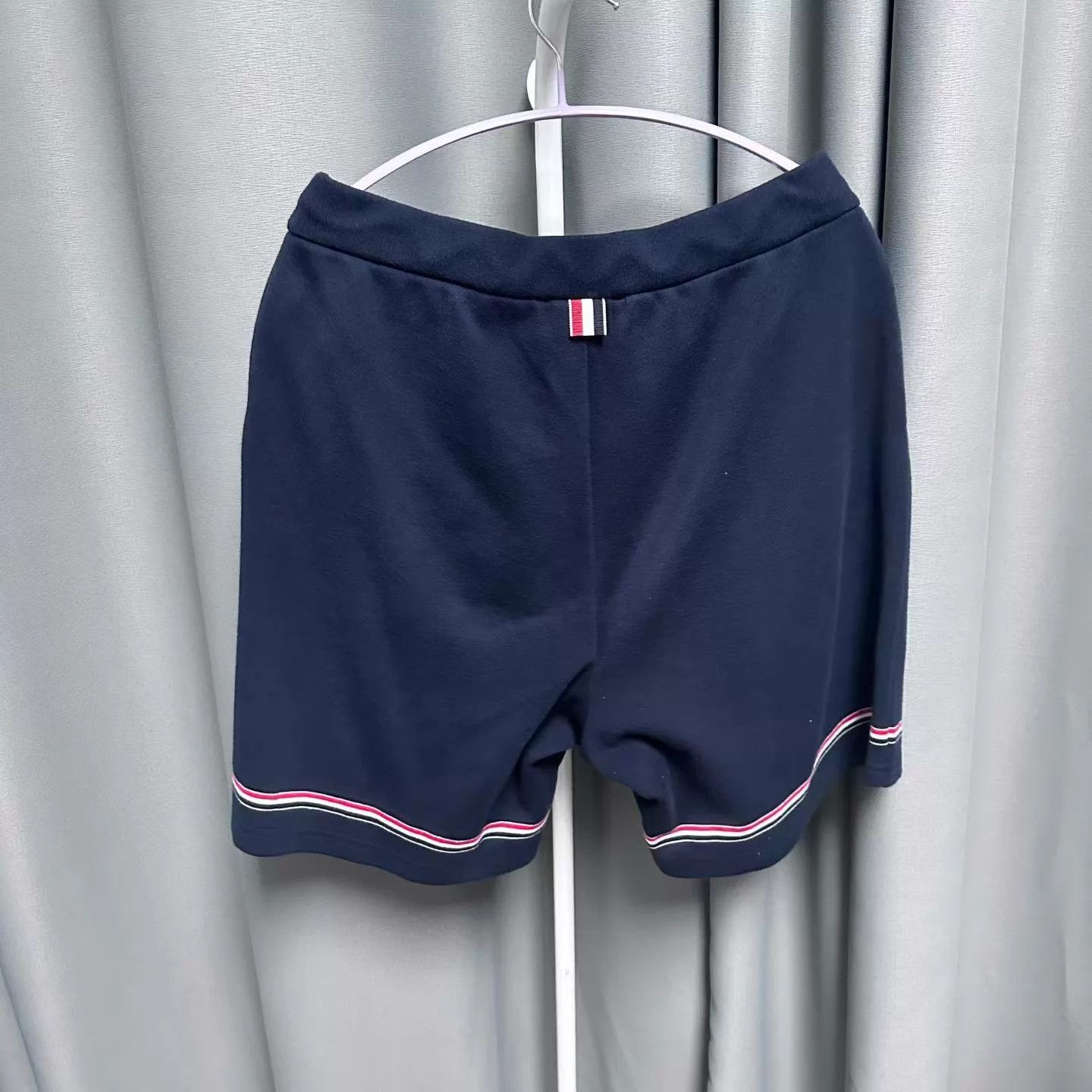 Thom Browne Thom Browne Logo Patch Belted 5" Short Navy 2 Size US 32 / EU 48 - 2 Thumbnail