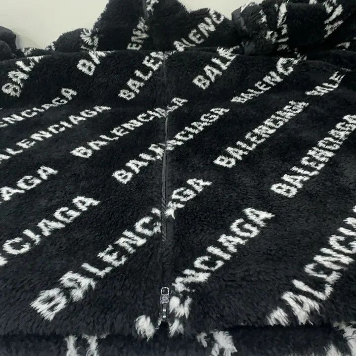 Balenciaga Balenciaga Black Faux Fur Zip-Up Jacket 0079-2507 Size XS / US 0-2 / IT 36-38 - 8 Thumbnail