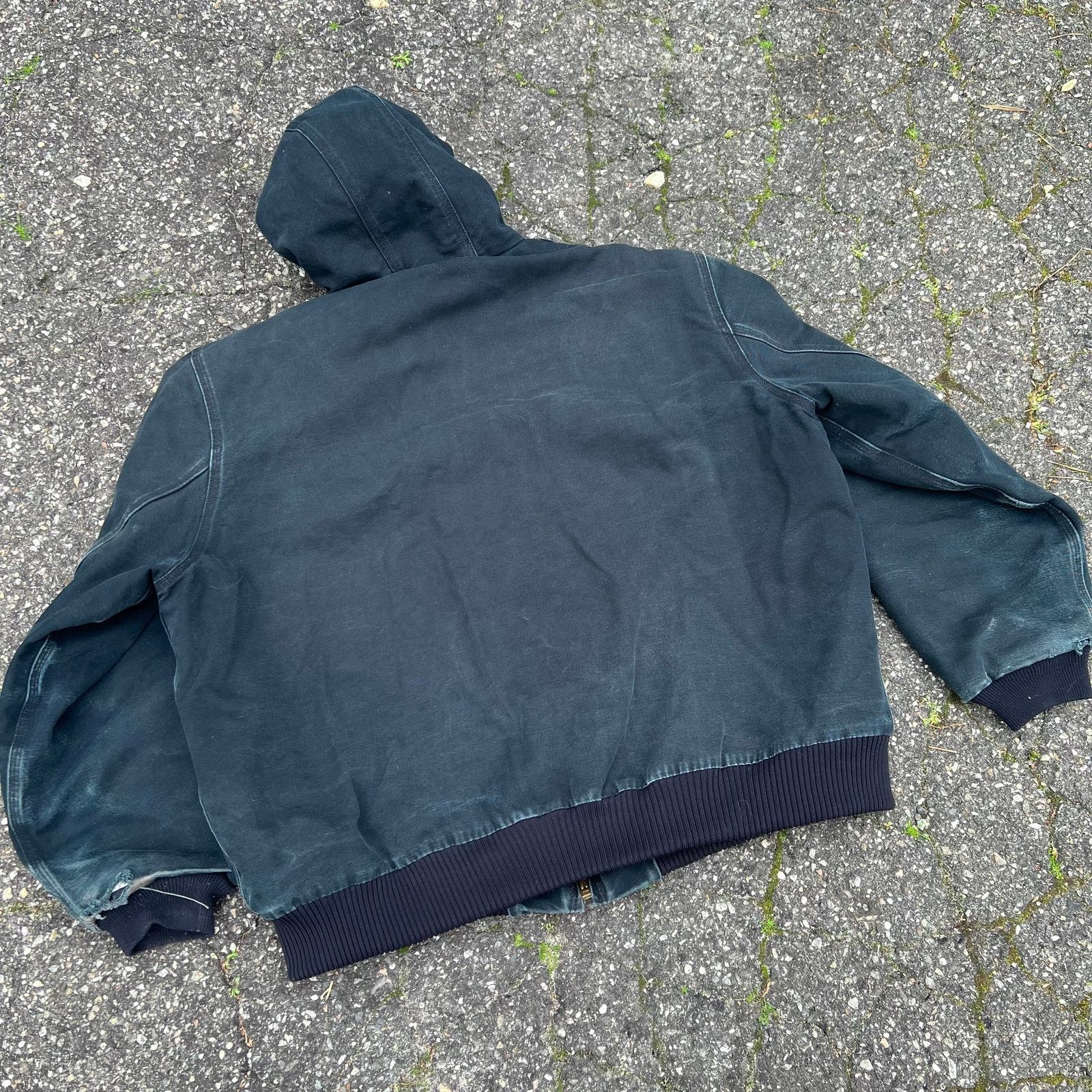 Carhartt × Vintage Vintage faded black Carhartt work wear hooded jacket Size US XXL / EU 58 / 5 - 6 Thumbnail