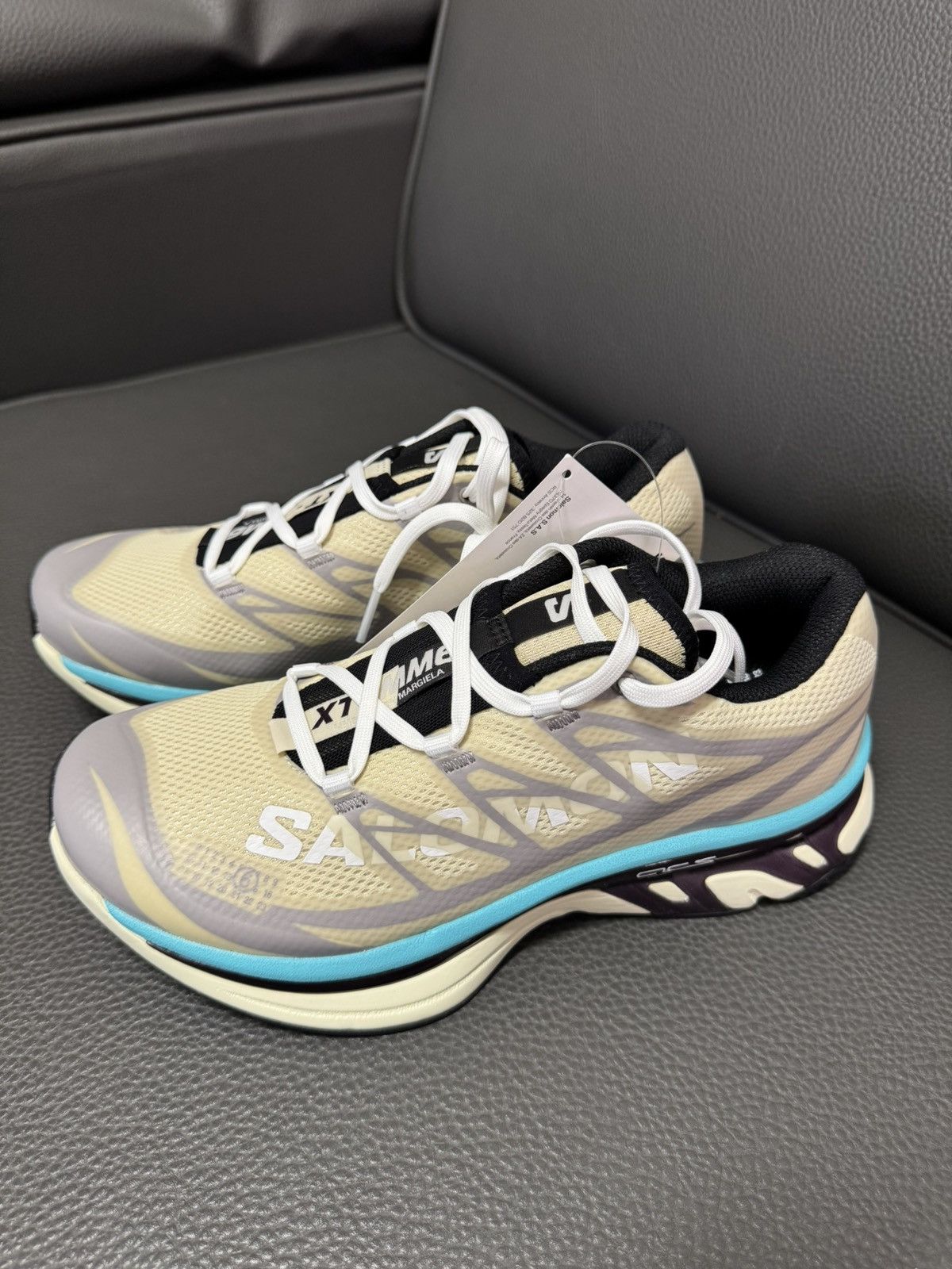 Salomon NIB XT-MM6 Retro Hiking Sneakers Unisex - Beige/Blue, 39.5 Size US 6.5 / EU 39-40 - 1 Thumbnail
