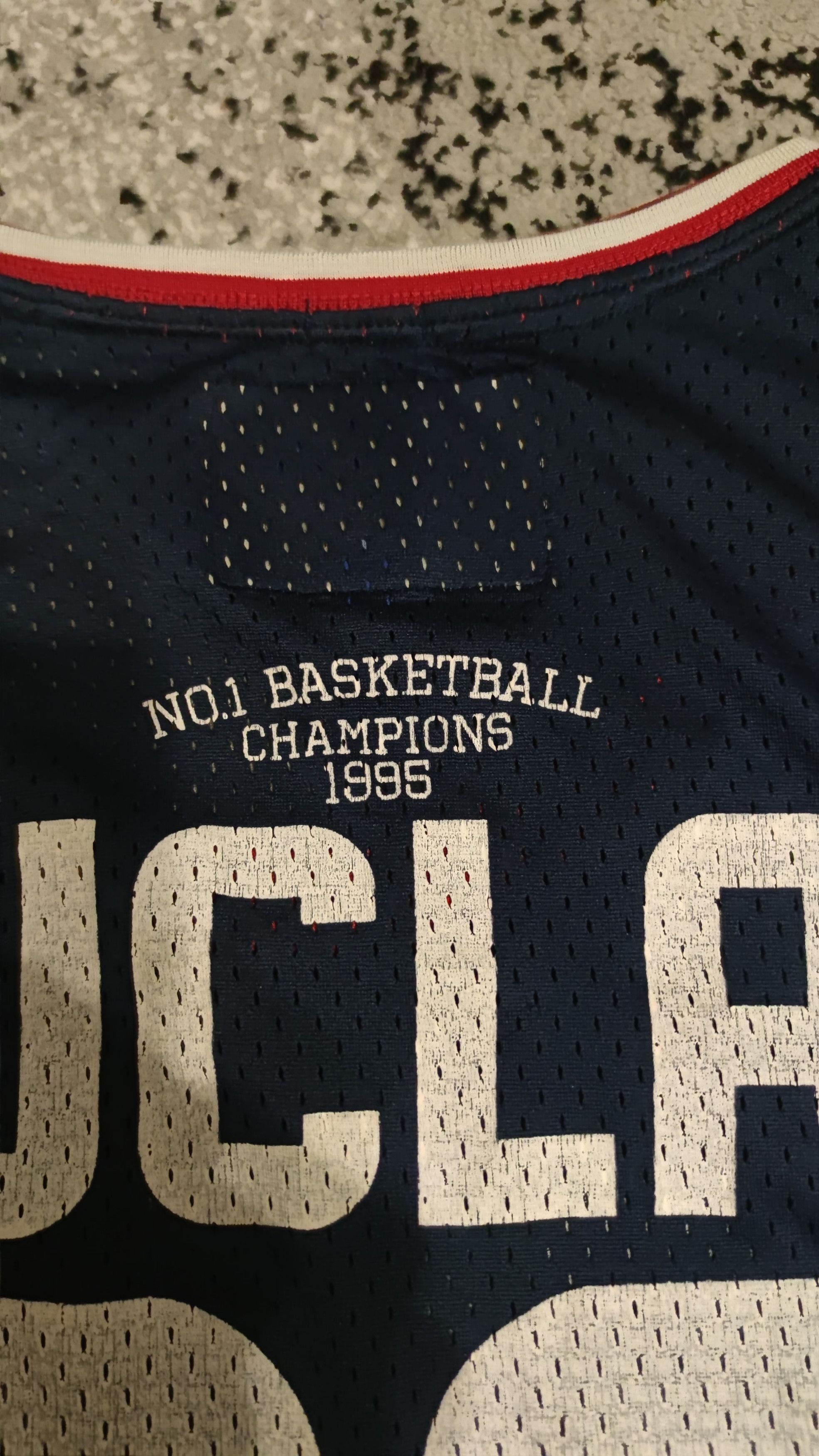 Other Vintage UCLA Bruins 63 Mesh Basketball Jersey Size US L / EU 52-54 / 3 - 4 Thumbnail