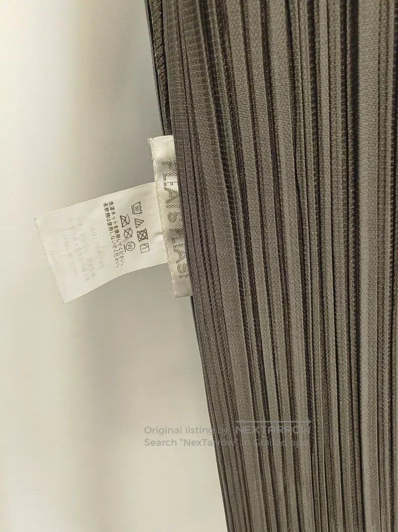 Issey Miyake Issey Miyake Dark Gray Pleated Mock Neck Top Size L / US 10 / IT 46 - 4 Thumbnail