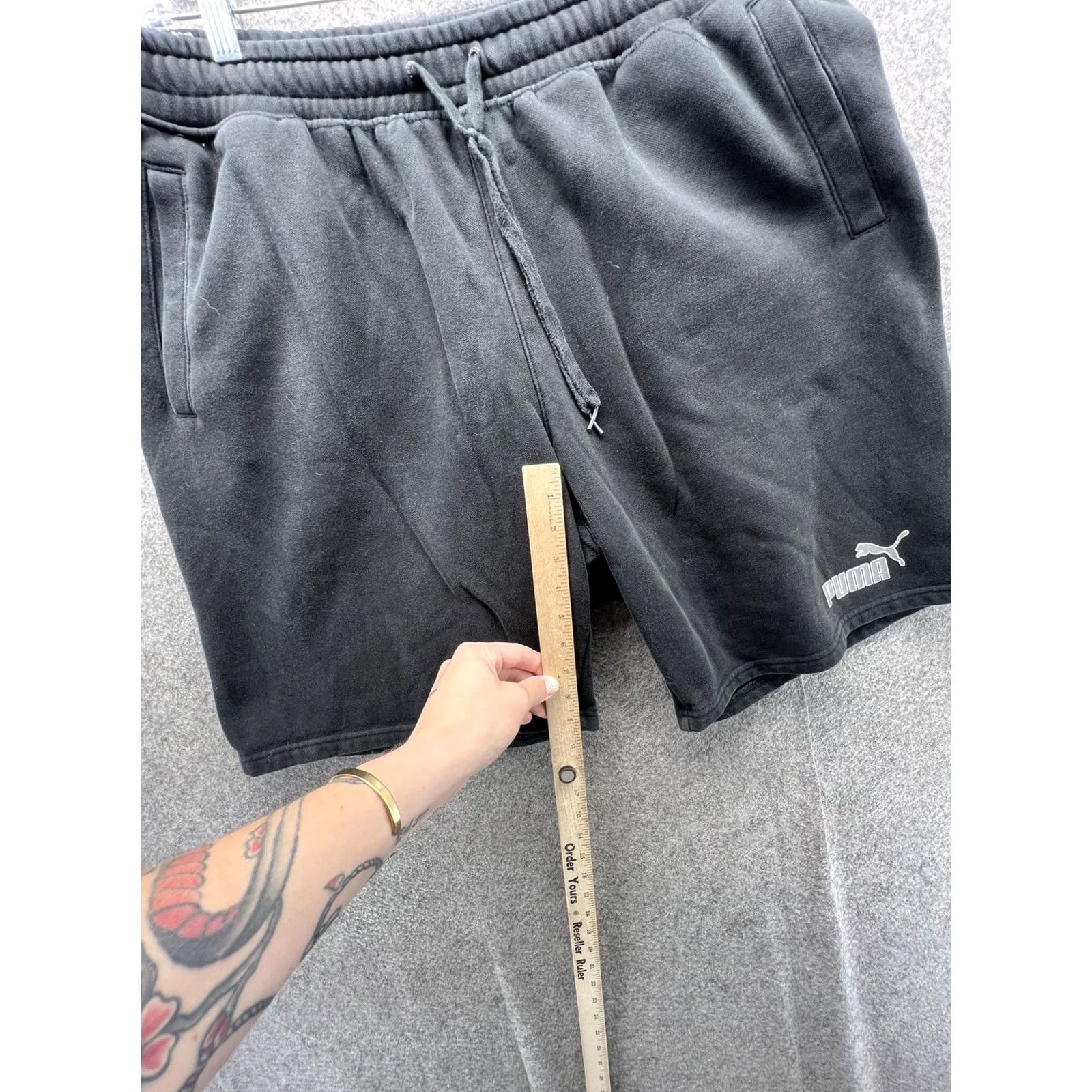 Puma Puma Sweat Shorts Mens XL Black Fleece Gym Training 9 Inseam Logo Drawstring Pockets Elastic Waistwear Casual Activewear Size US 36 / EU 52 - 3 Thumbnail