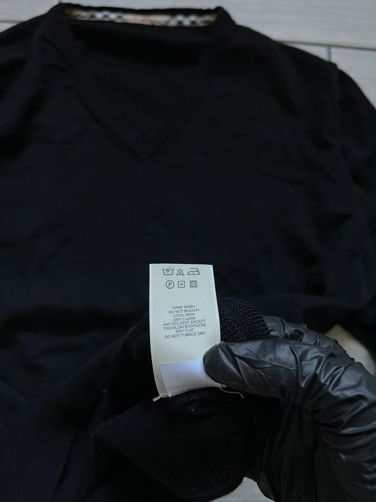 Burberry Vintage Burberry Sweatshirt Knit Black Old Money Size US L / EU 52-54 / 3 - 9 Thumbnail