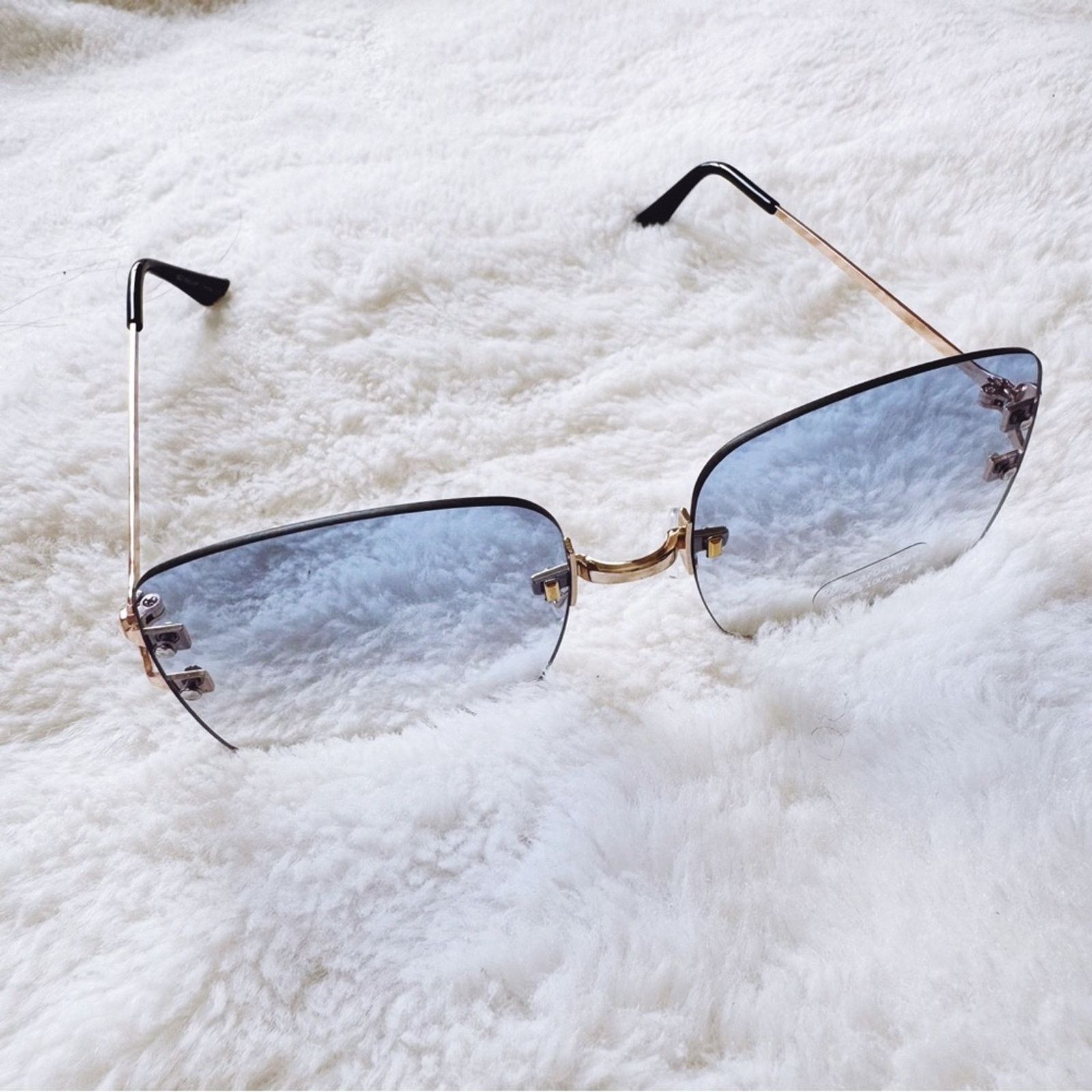 Other Laurel Clear Blue Rimless Sleek Sunglasses Size ONE SIZE - 6 Thumbnail