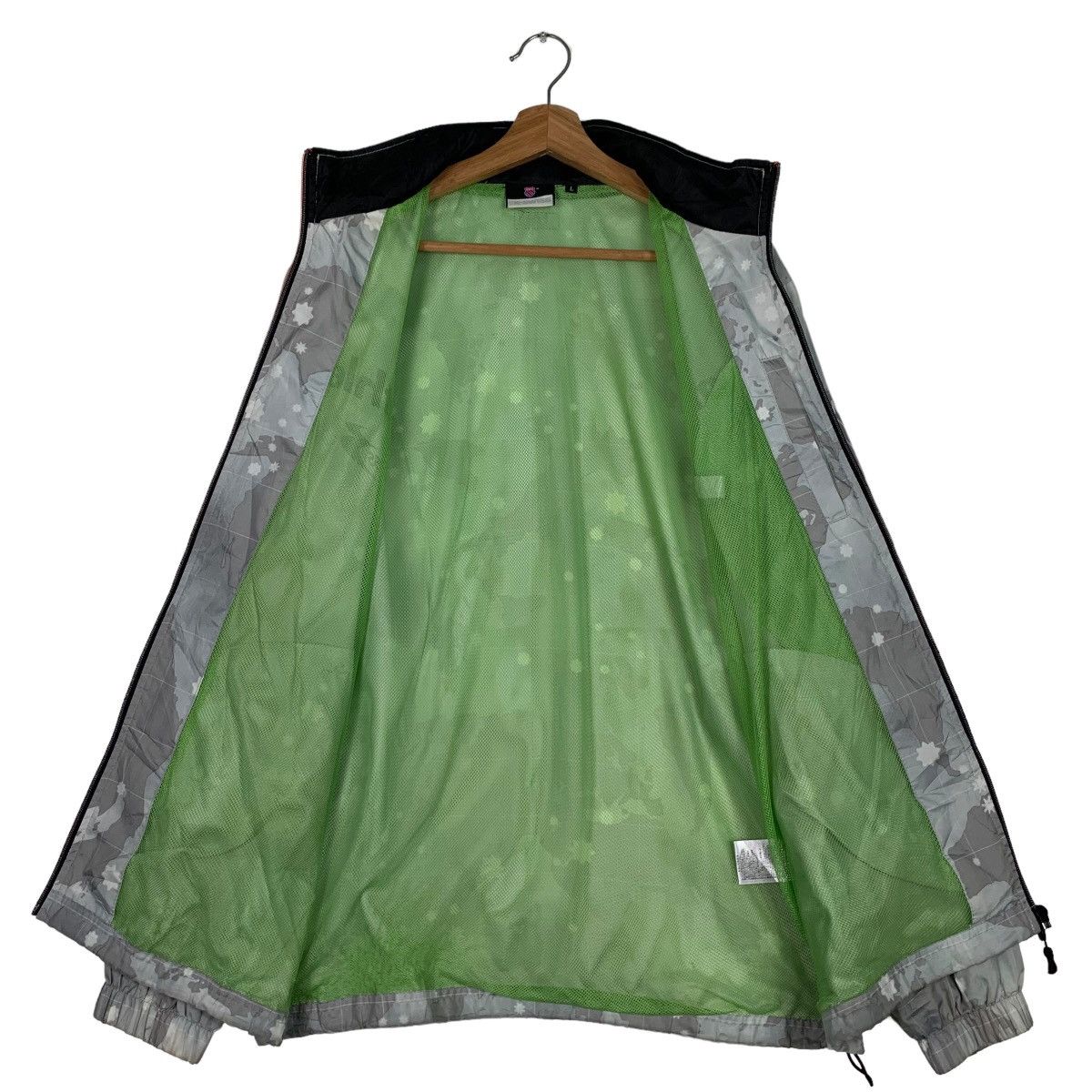 Japanese Brand K.SWISS Athletic Movement Big Logo Camo Light Jacket 0114-C6 Size US L / EU 52-54 / 3 - 12 Thumbnail