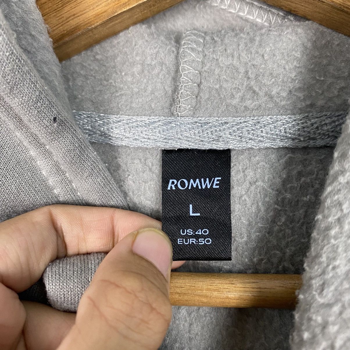 Japanese Brand Punk Design Hoodie Big Logo Romwe Issey Miyake Size US L / EU 52-54 / 3 - 17 Thumbnail