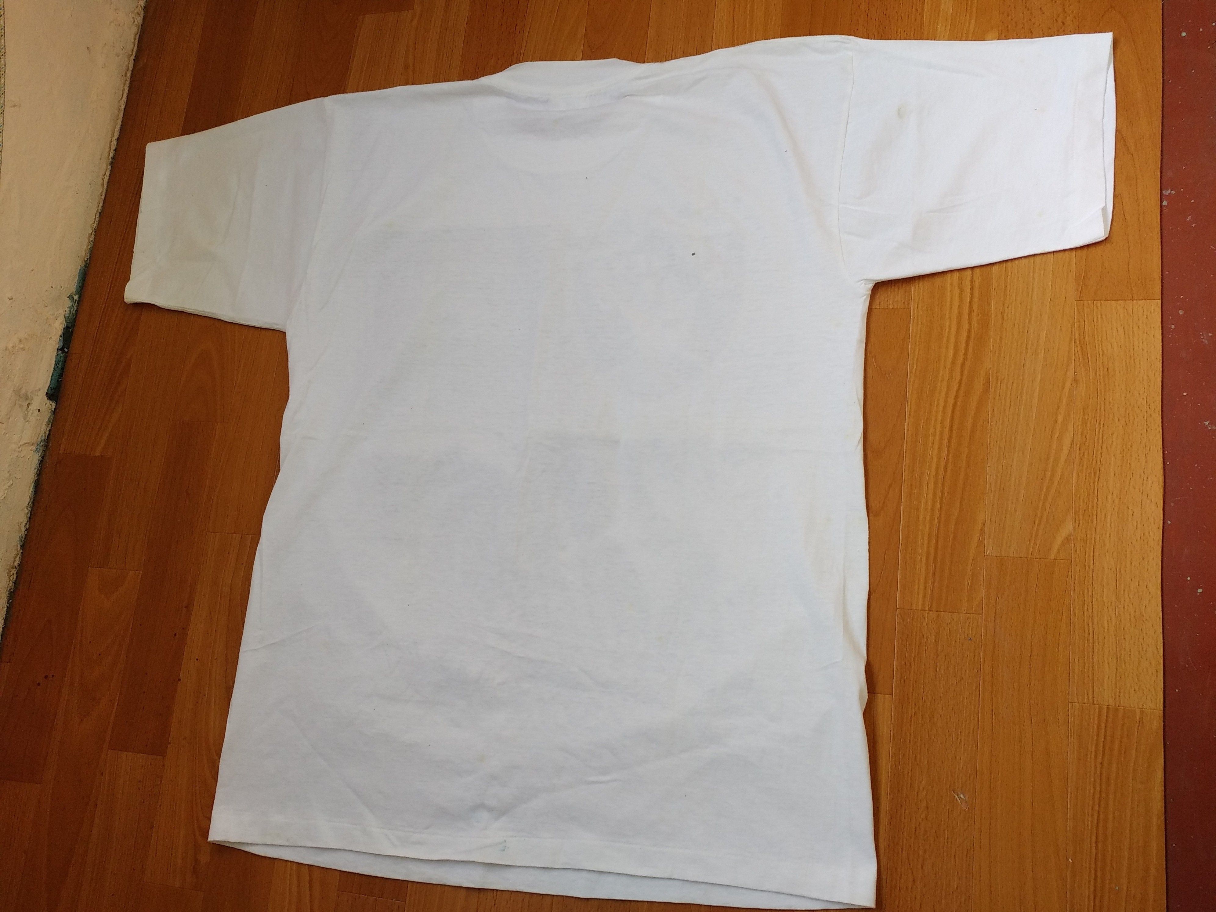 NFL Los Angeles RAIDERS t-shirt 1992 Magic Johnson vintage XL Size US XL / EU 56 / 4 - 13 Thumbnail