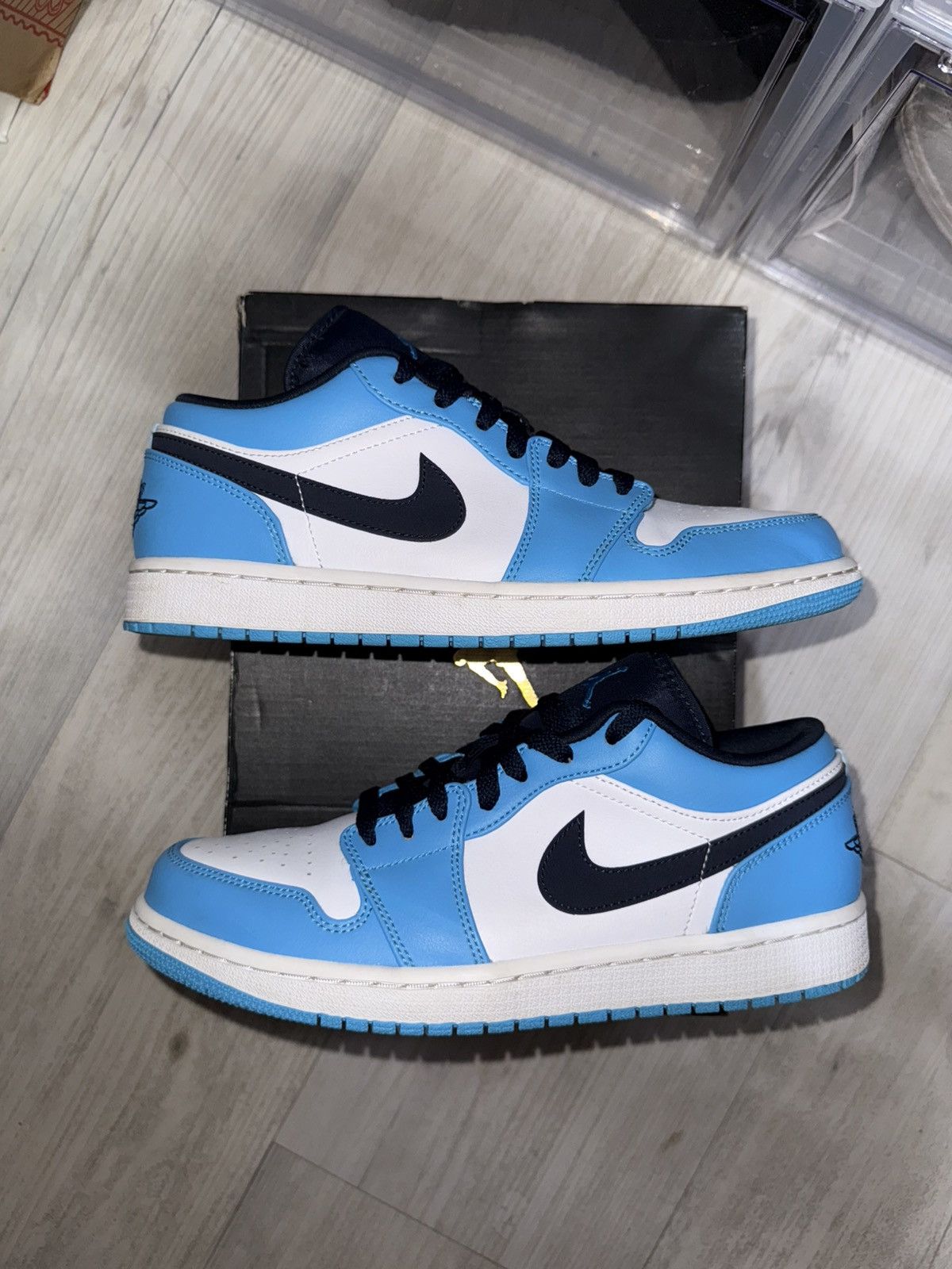 Jordan Brand Air Jordan 1 Low UNC 2021 Size US 9 / EU 42 - 2 Thumbnail