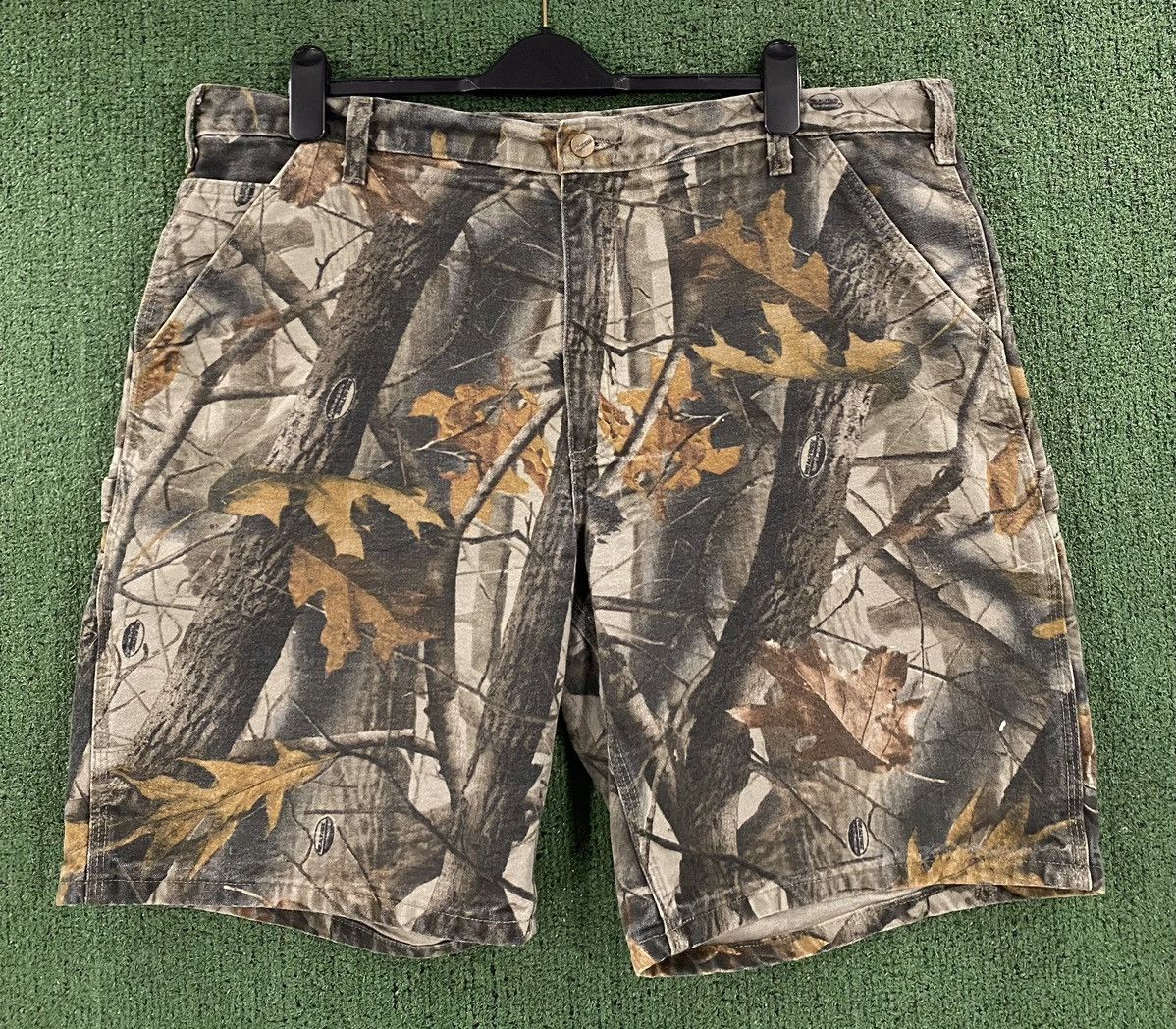 Carhartt VTG Y2K Carhartt Realtree Hardwoods Camo Camouflage Shorts Size US 42 / EU 58 - 4 Thumbnail