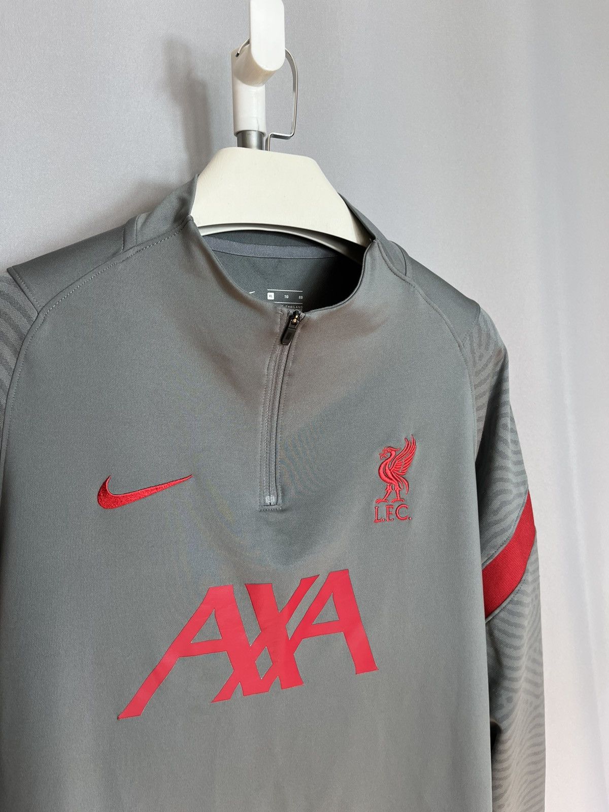 Nike NIKE MEN FC LIVERPOOL 2020/2021 TRAINING TOP SHIRT 1/4 zip Size US XL / EU 56 / 4 - 2 Thumbnail